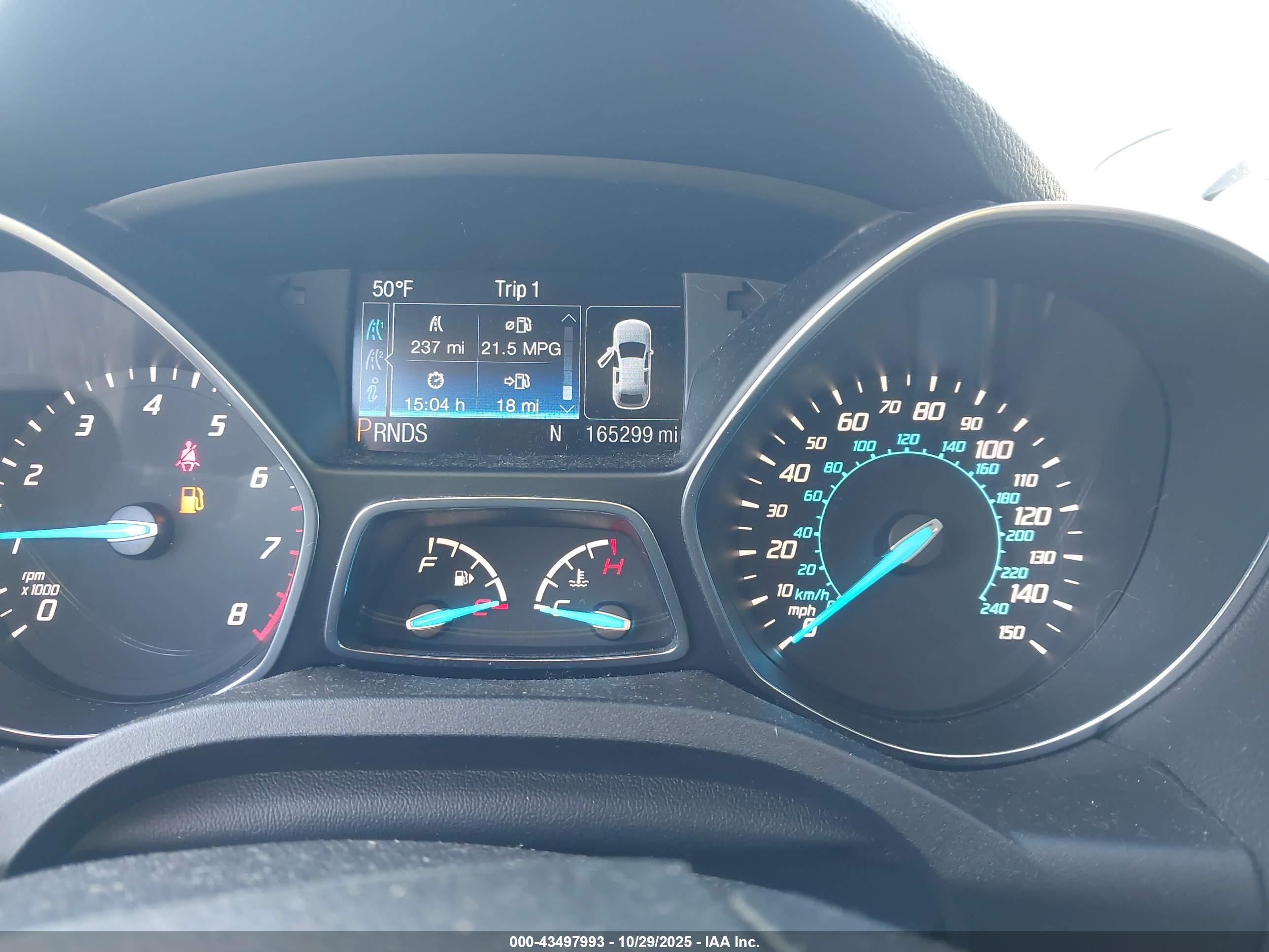 FORD ESCAPE image 7