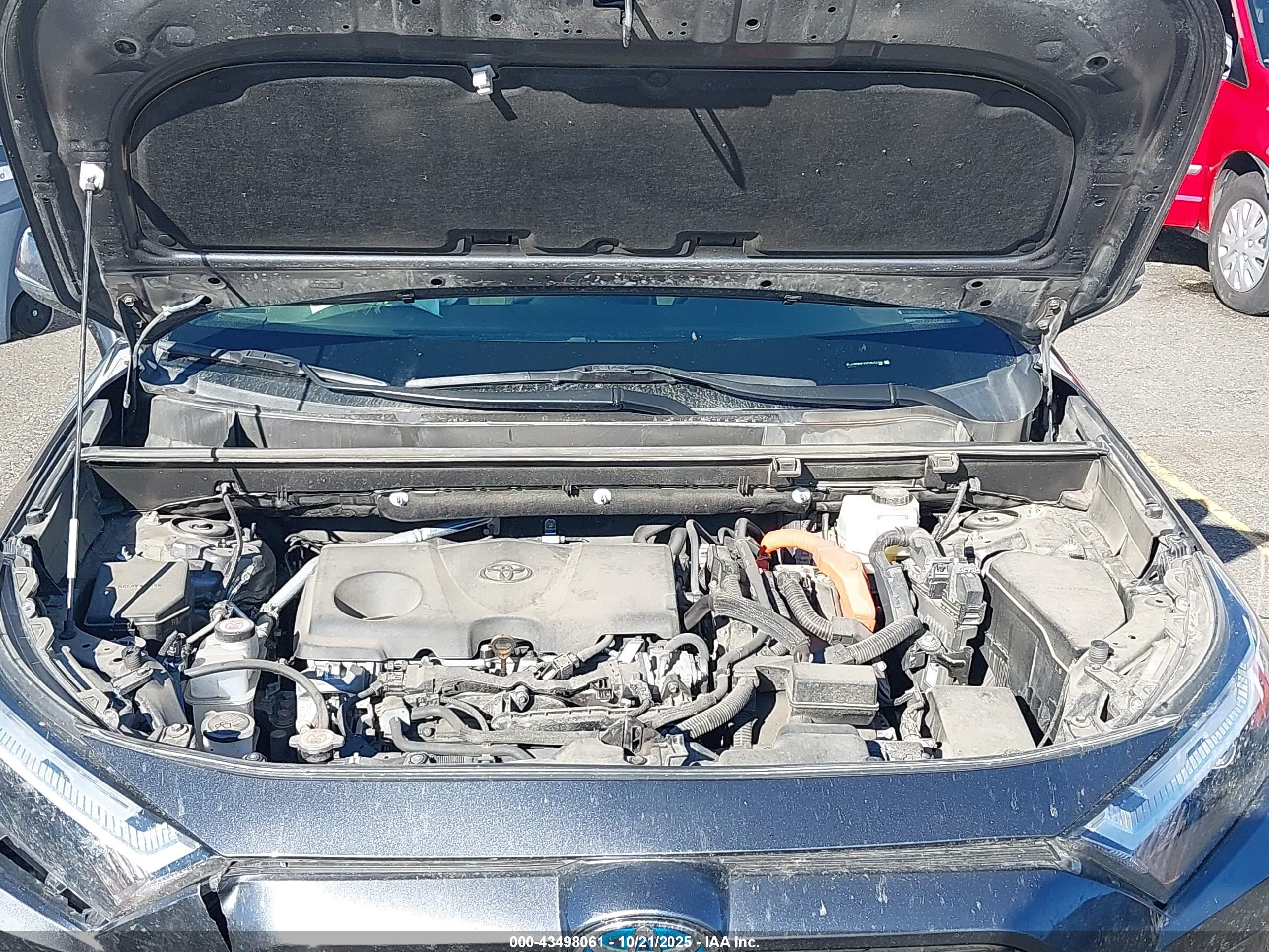TOYOTA RAV4 image 10