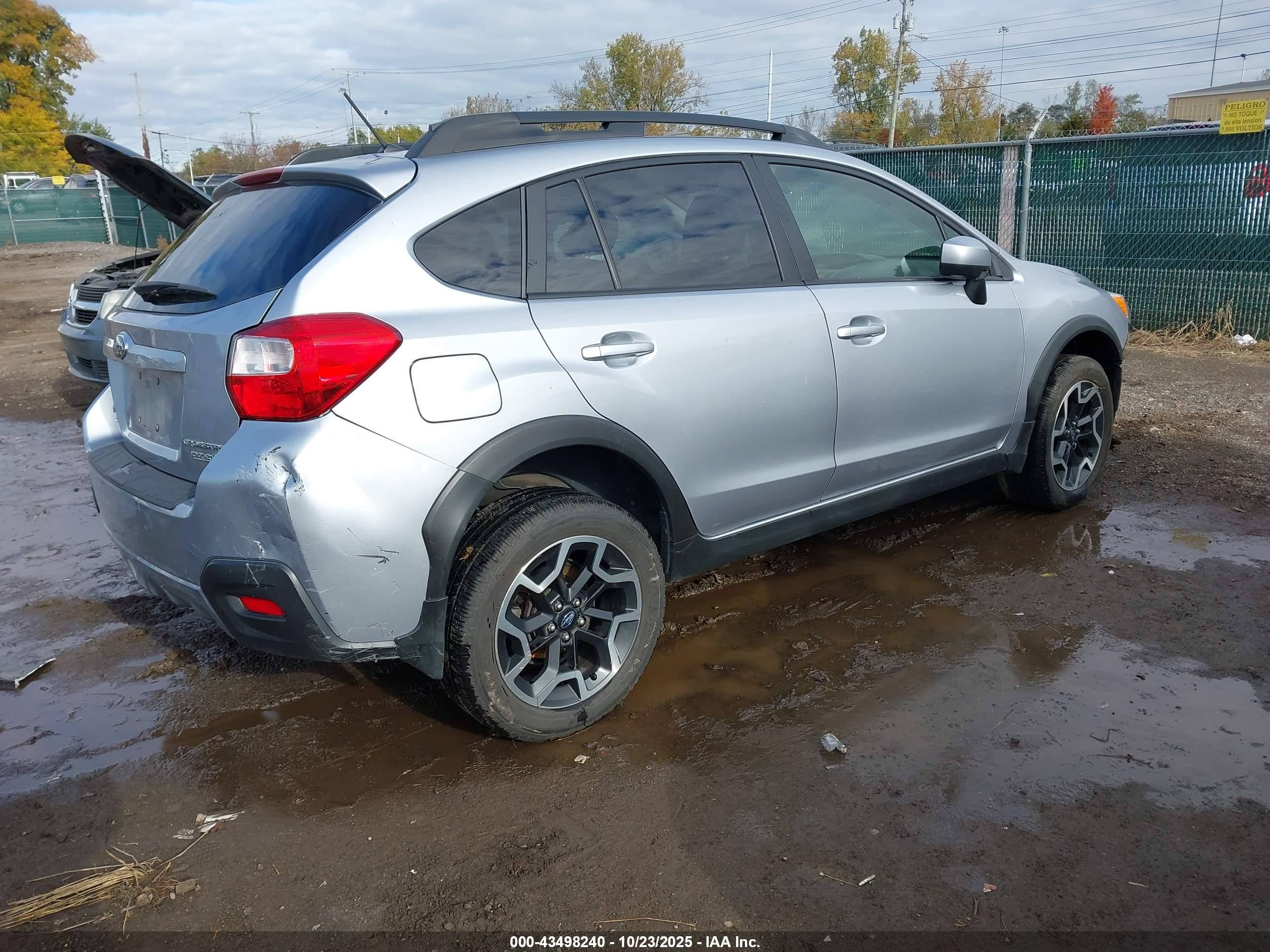 SUBARU CROSSTREK image 4