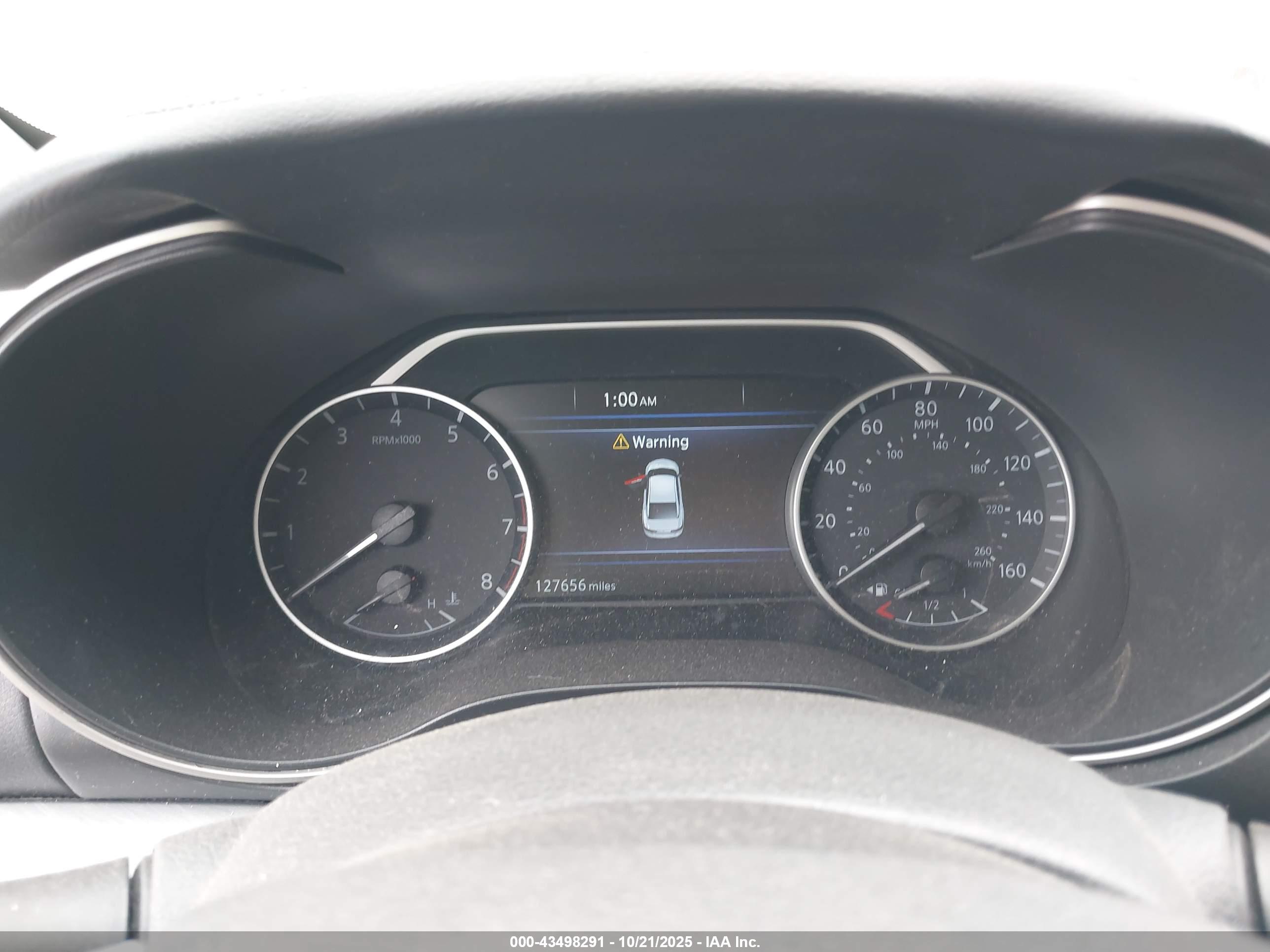 NISSAN MAXIMA image 7