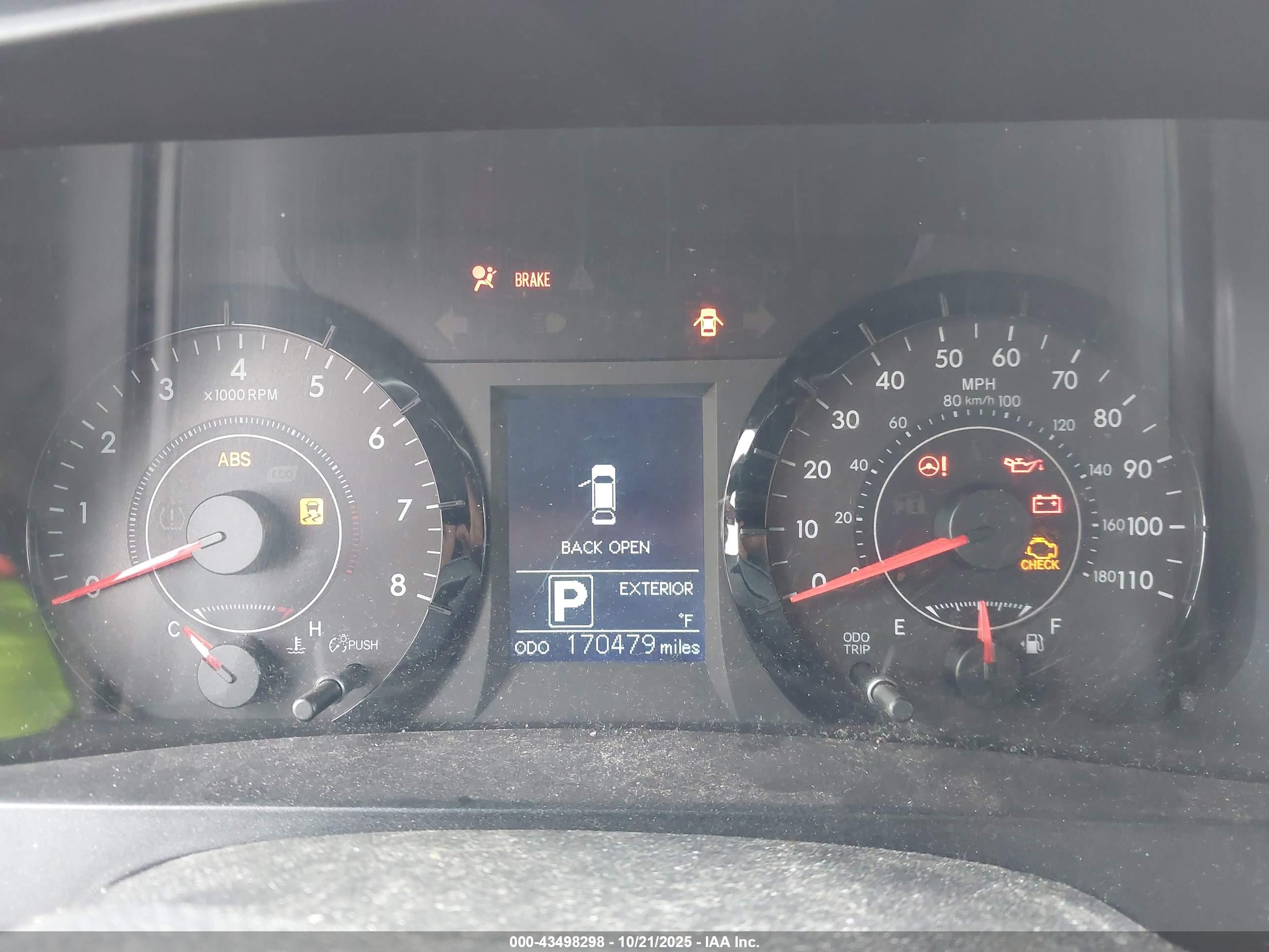 TOYOTA SIENNA image 7