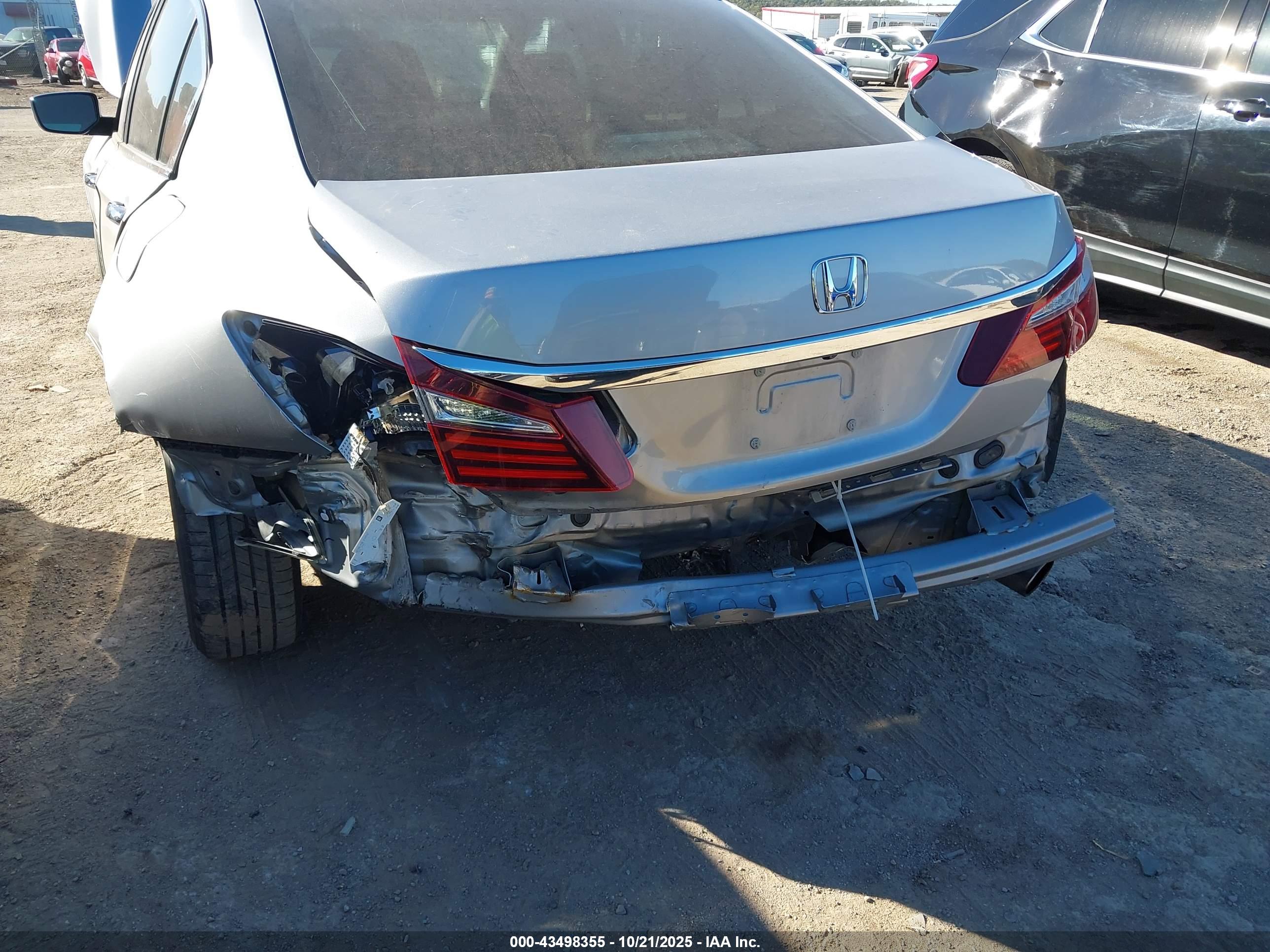 HONDA ACCORD image 6