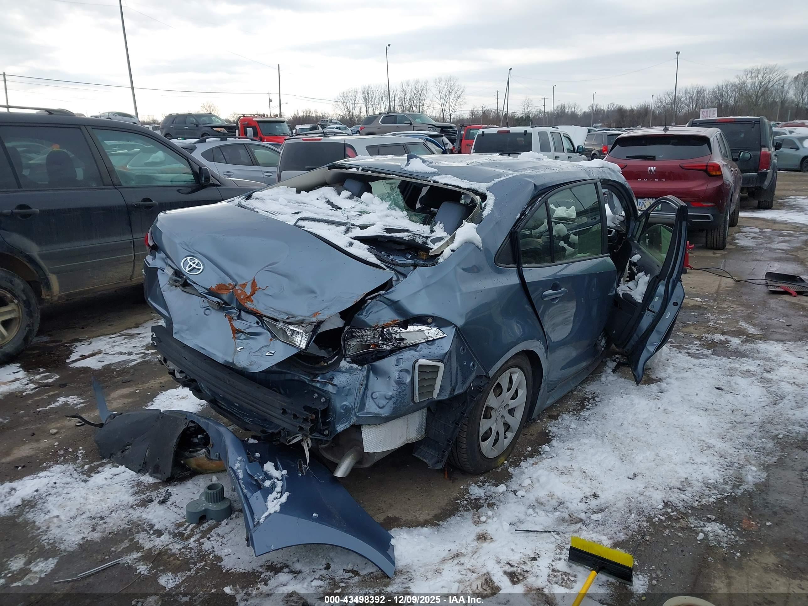TOYOTA COROLLA image 4