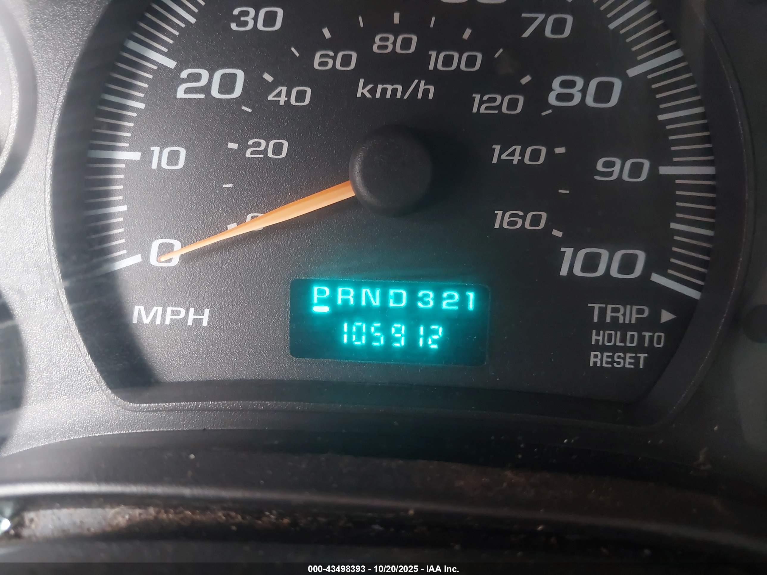 CHEVROLET EXPRESS image 6