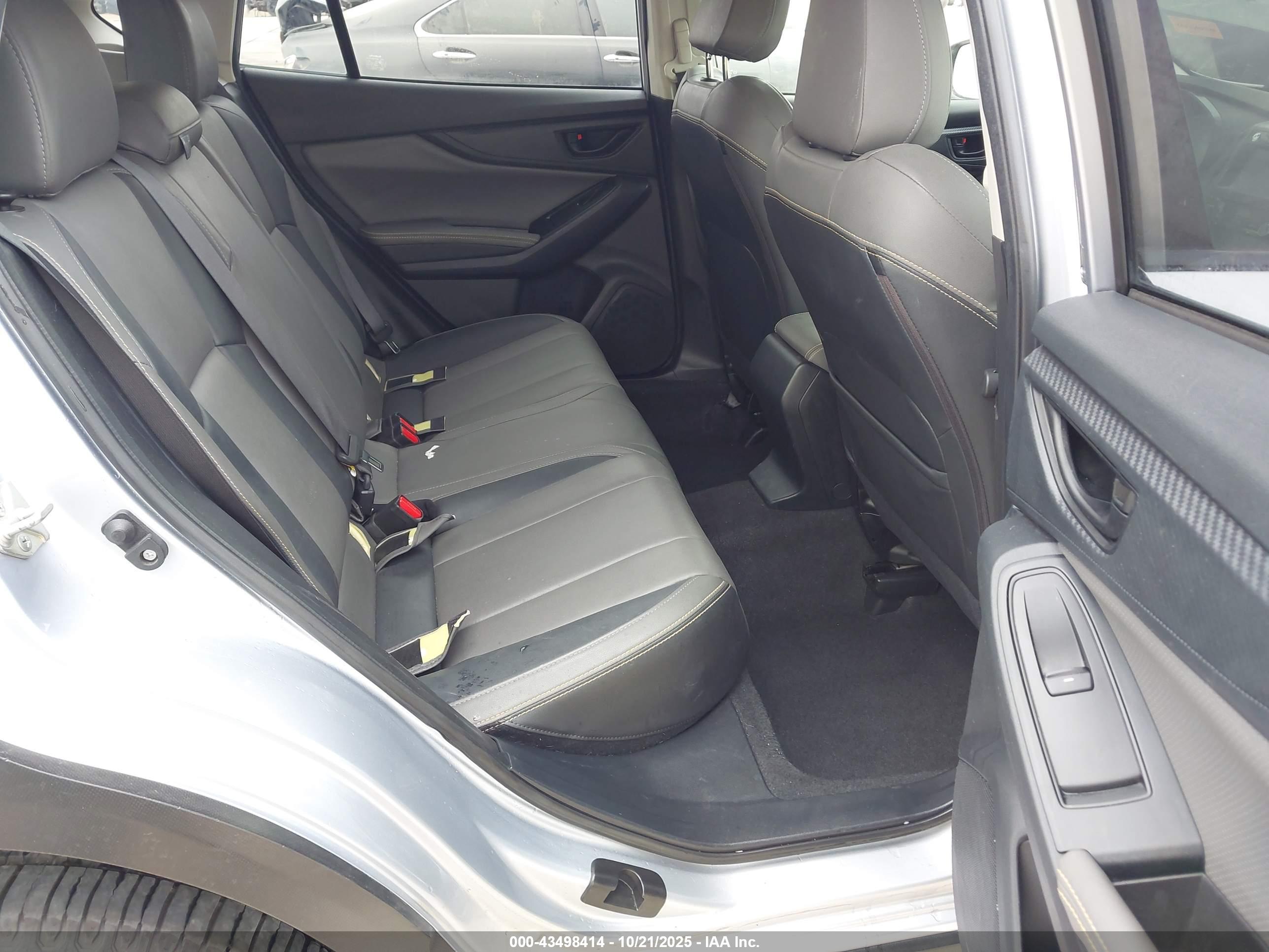 SUBARU CROSSTREK image 8