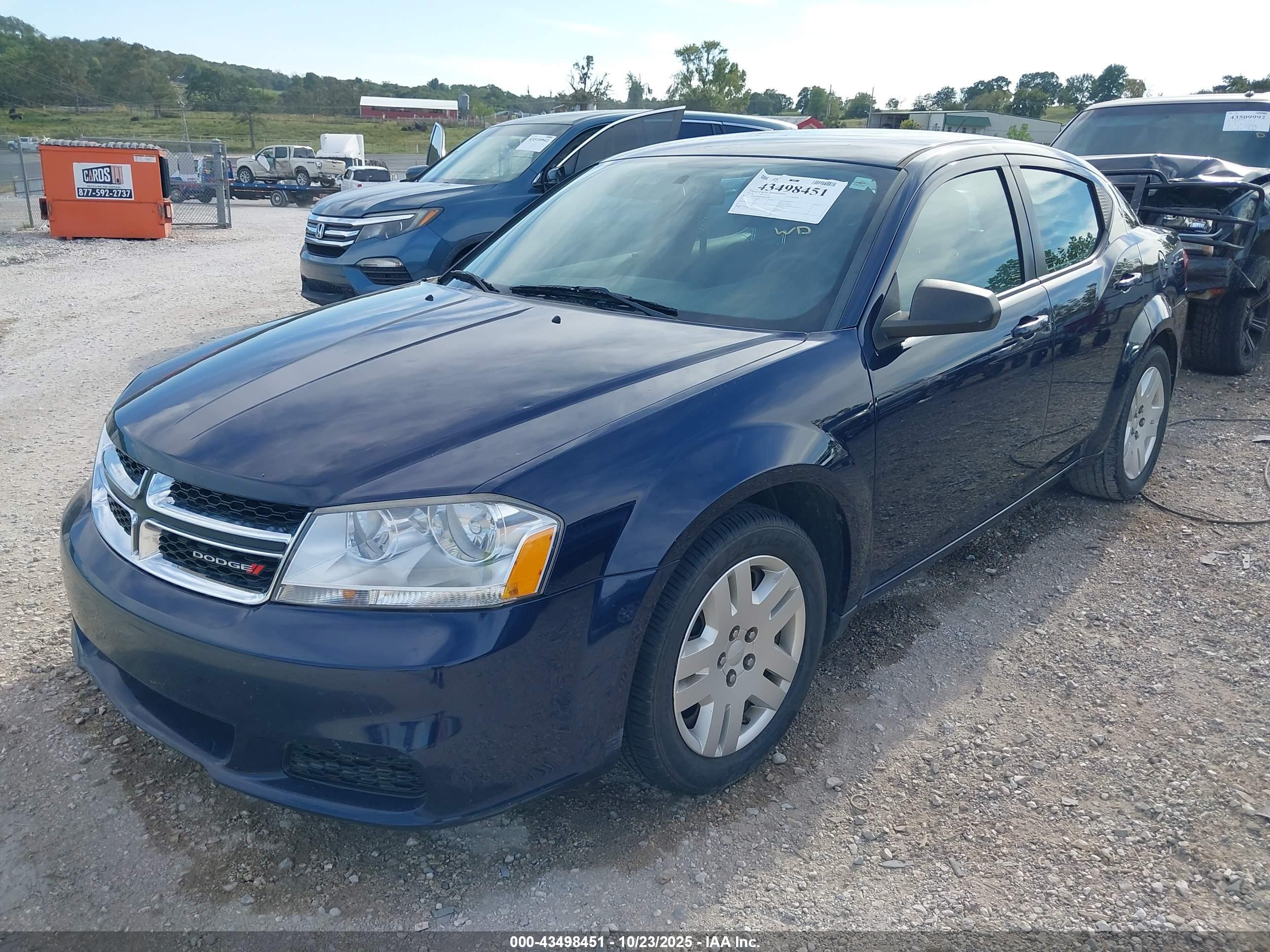 DODGE AVENGER image 2