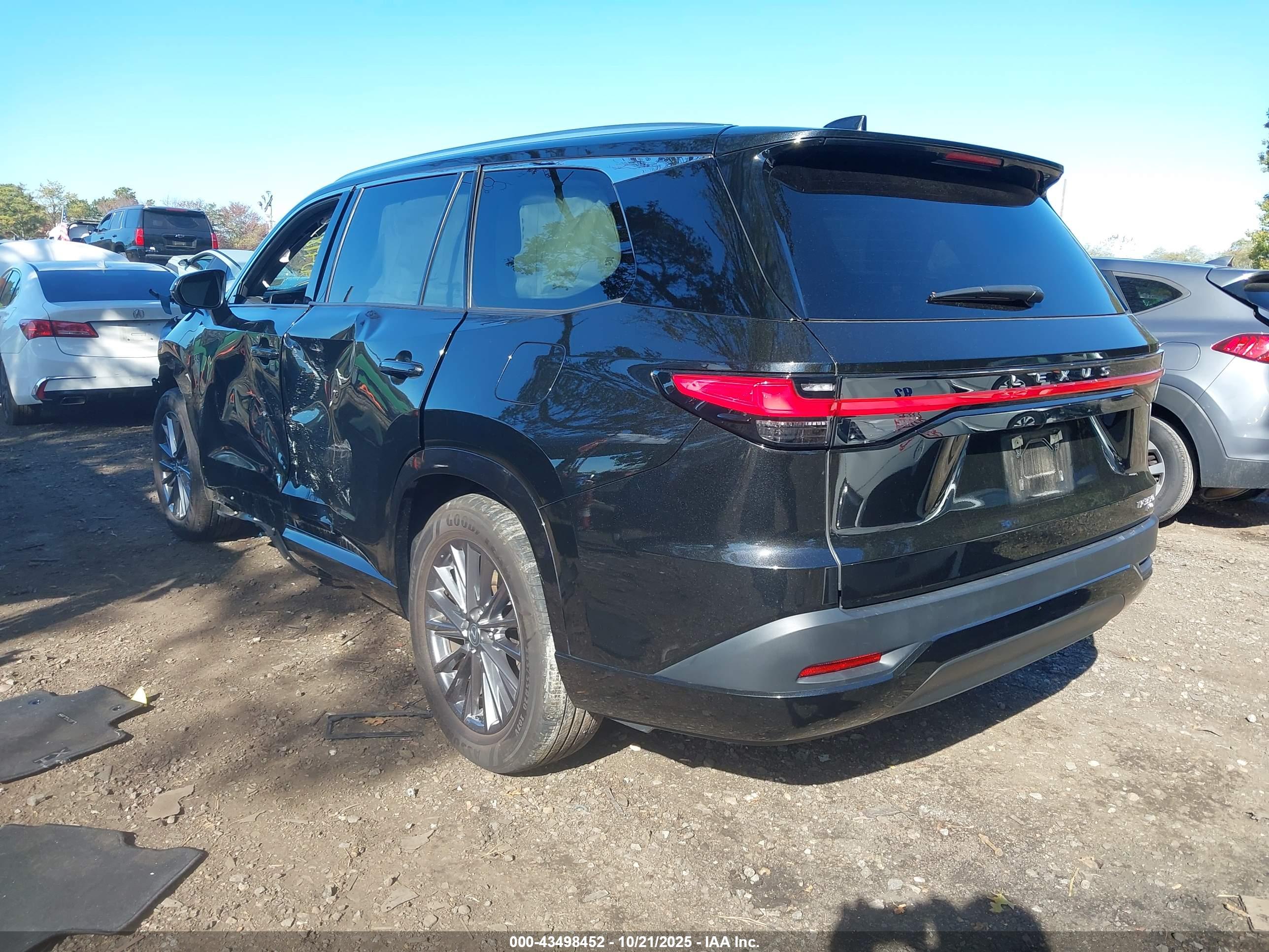 LEXUS TX image 3