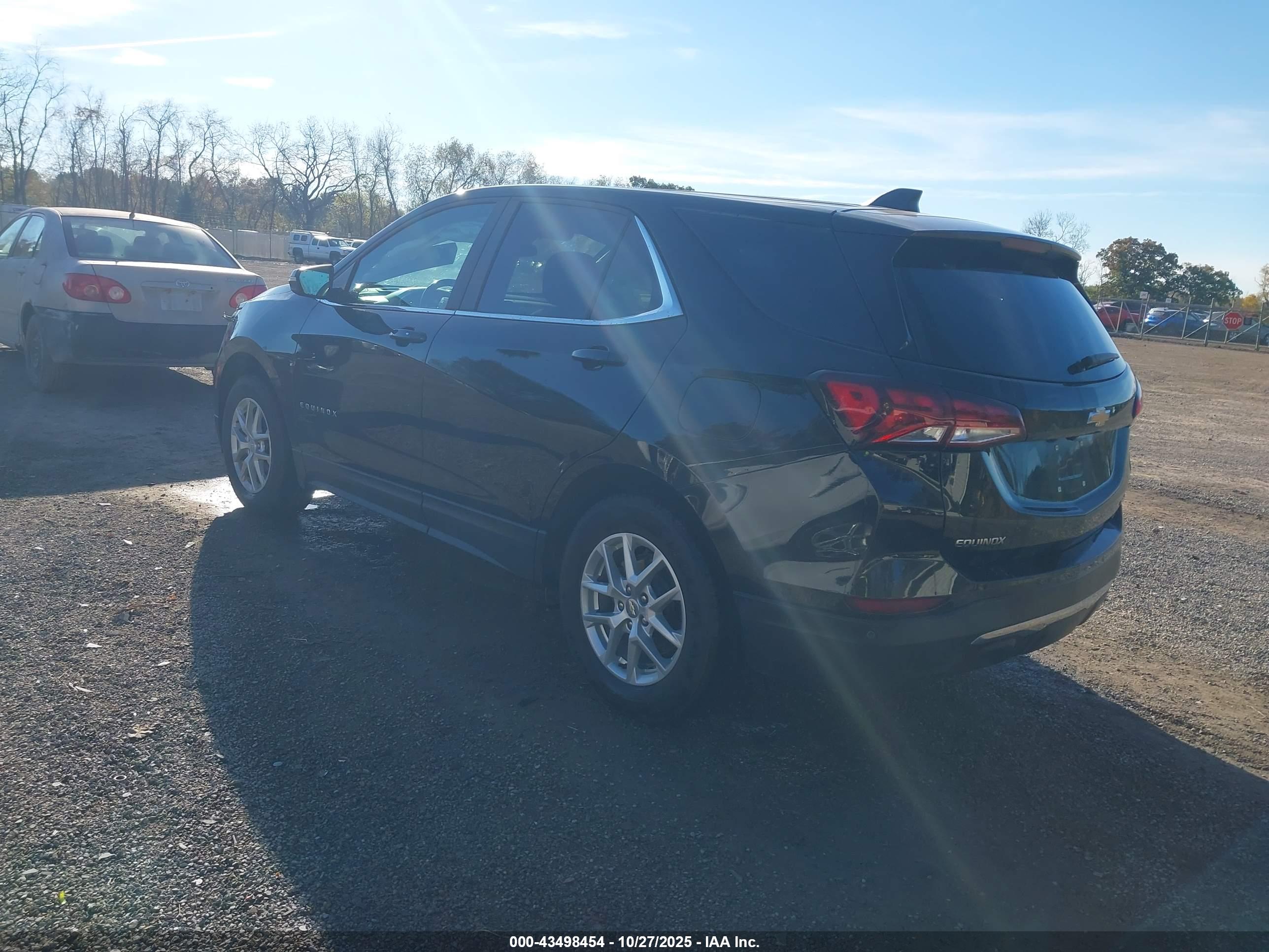 CHEVROLET EQUINOX image 3