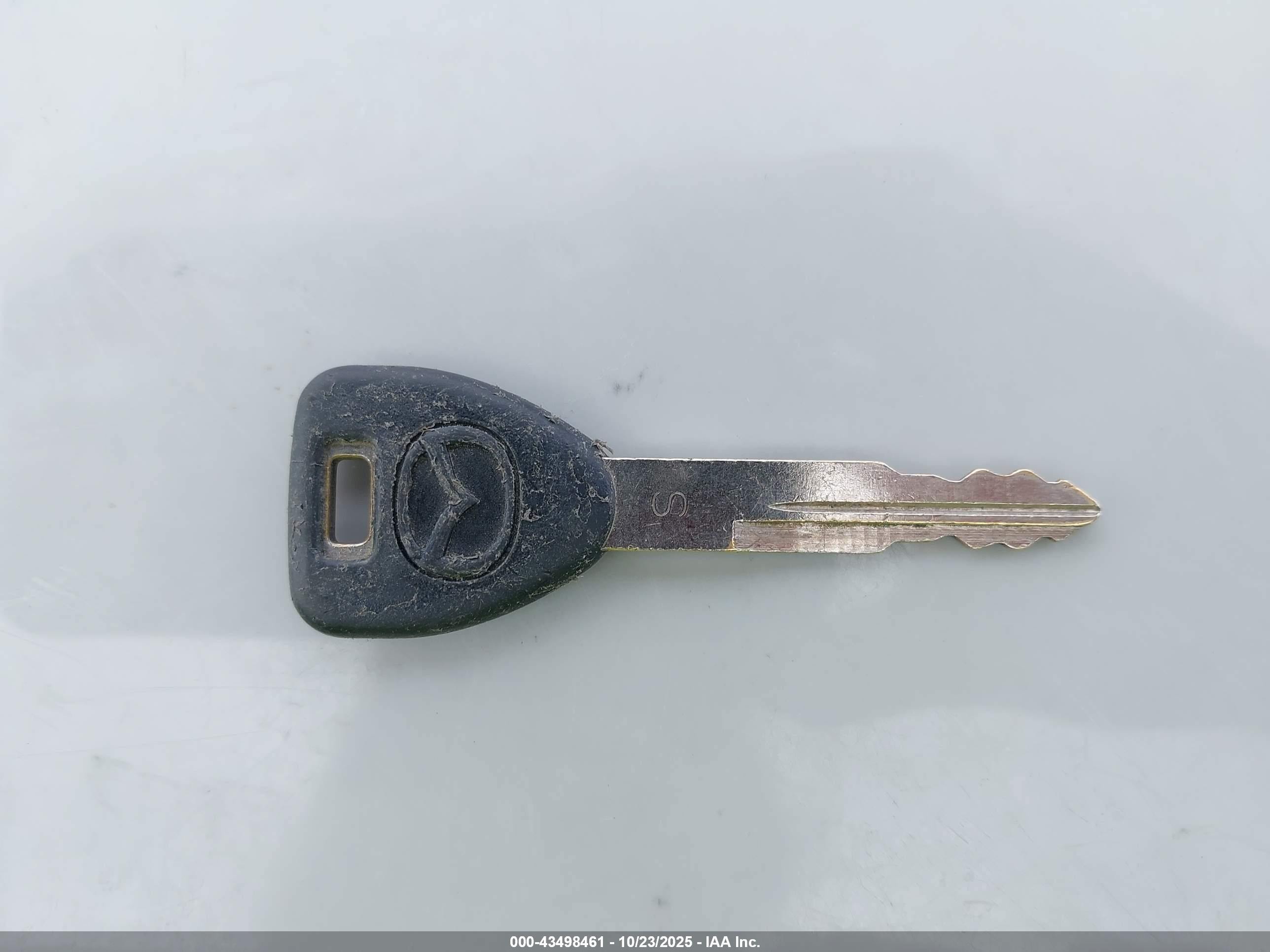 MAZDA B2300 image 11