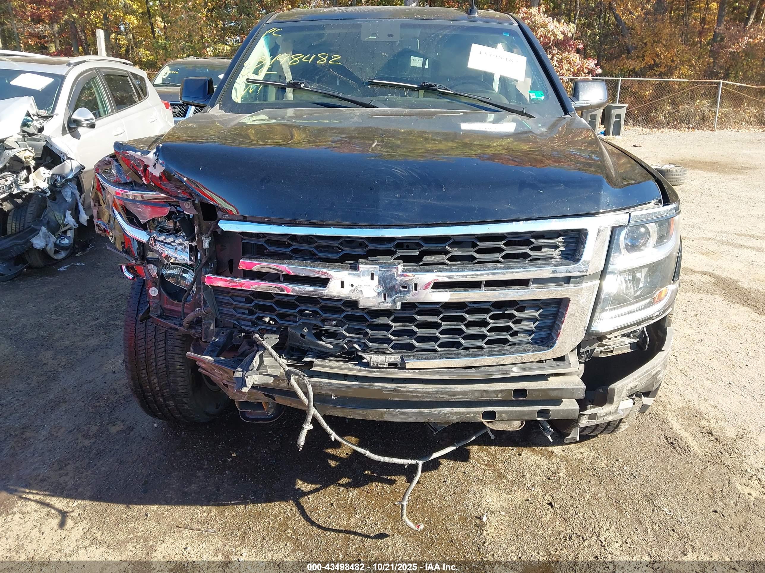 CHEVROLET TAHOE image 10