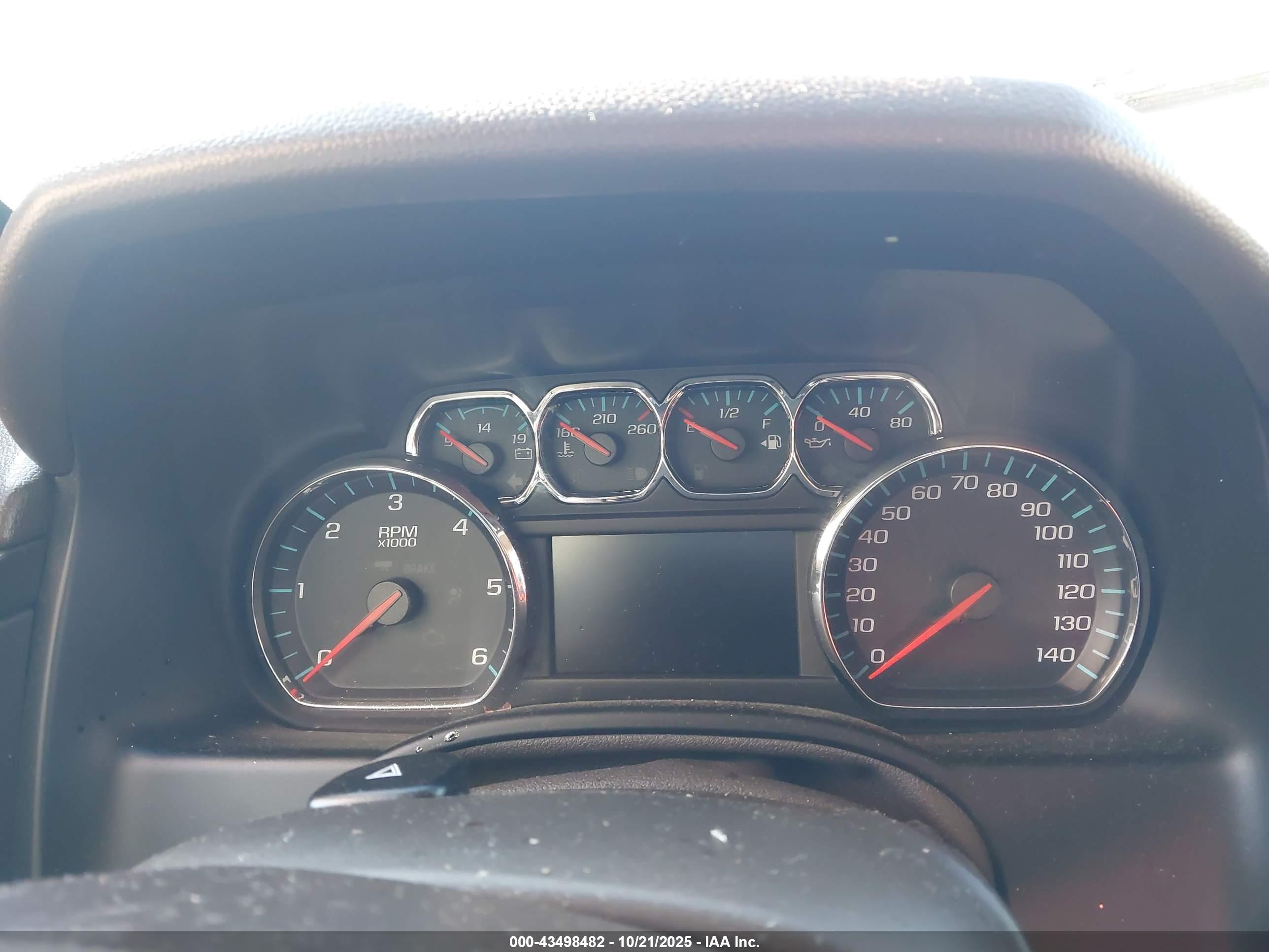 CHEVROLET TAHOE image 7