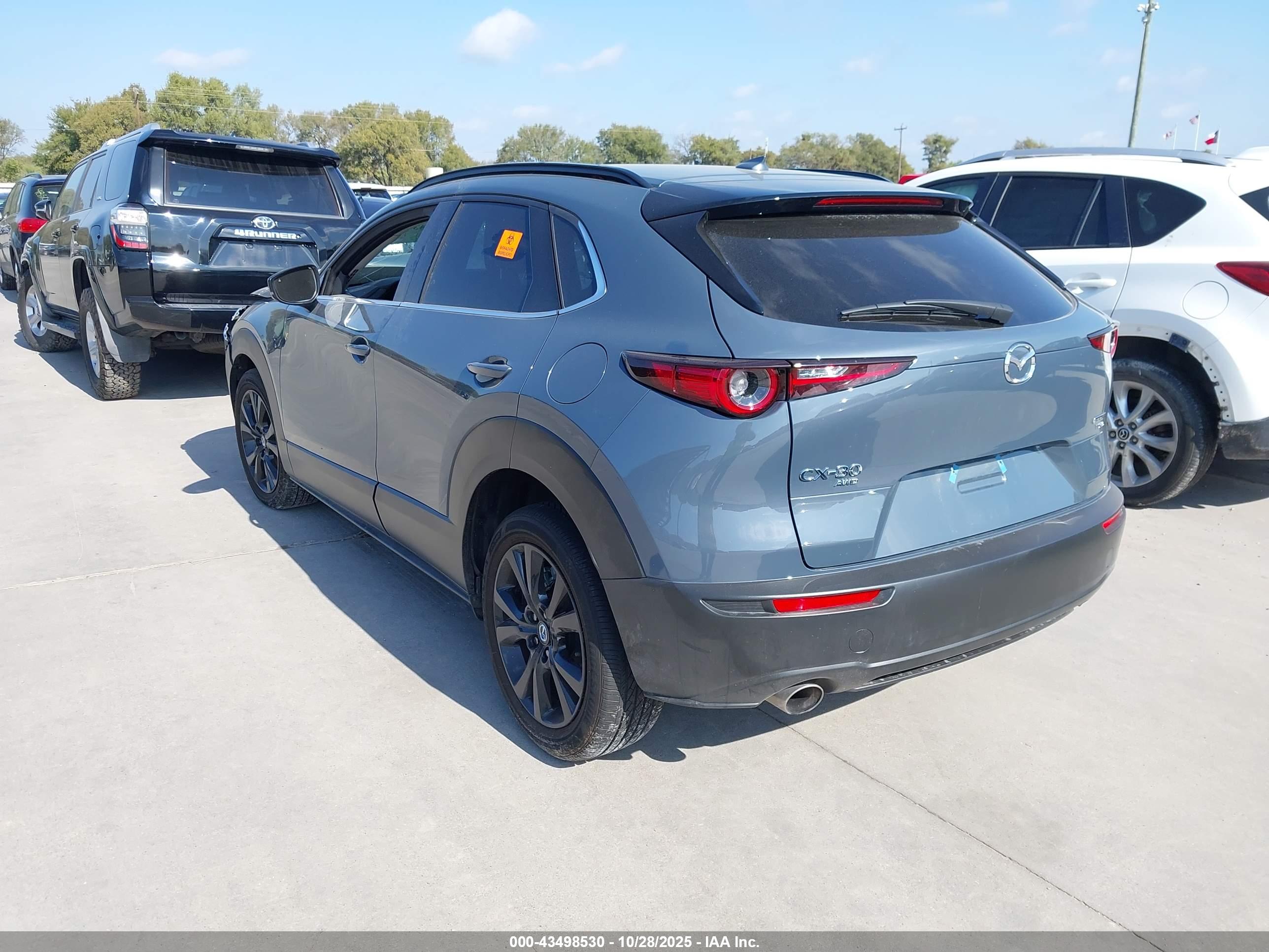 MAZDA CX-30 image 3