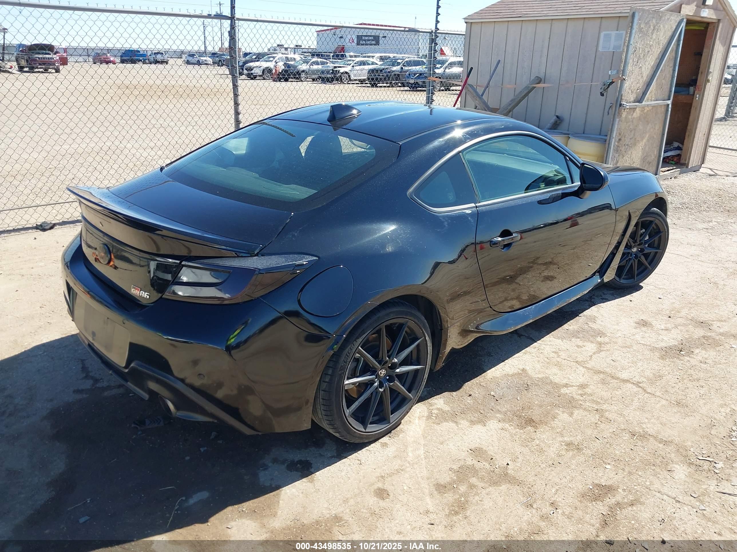TOYOTA GR86 image 4