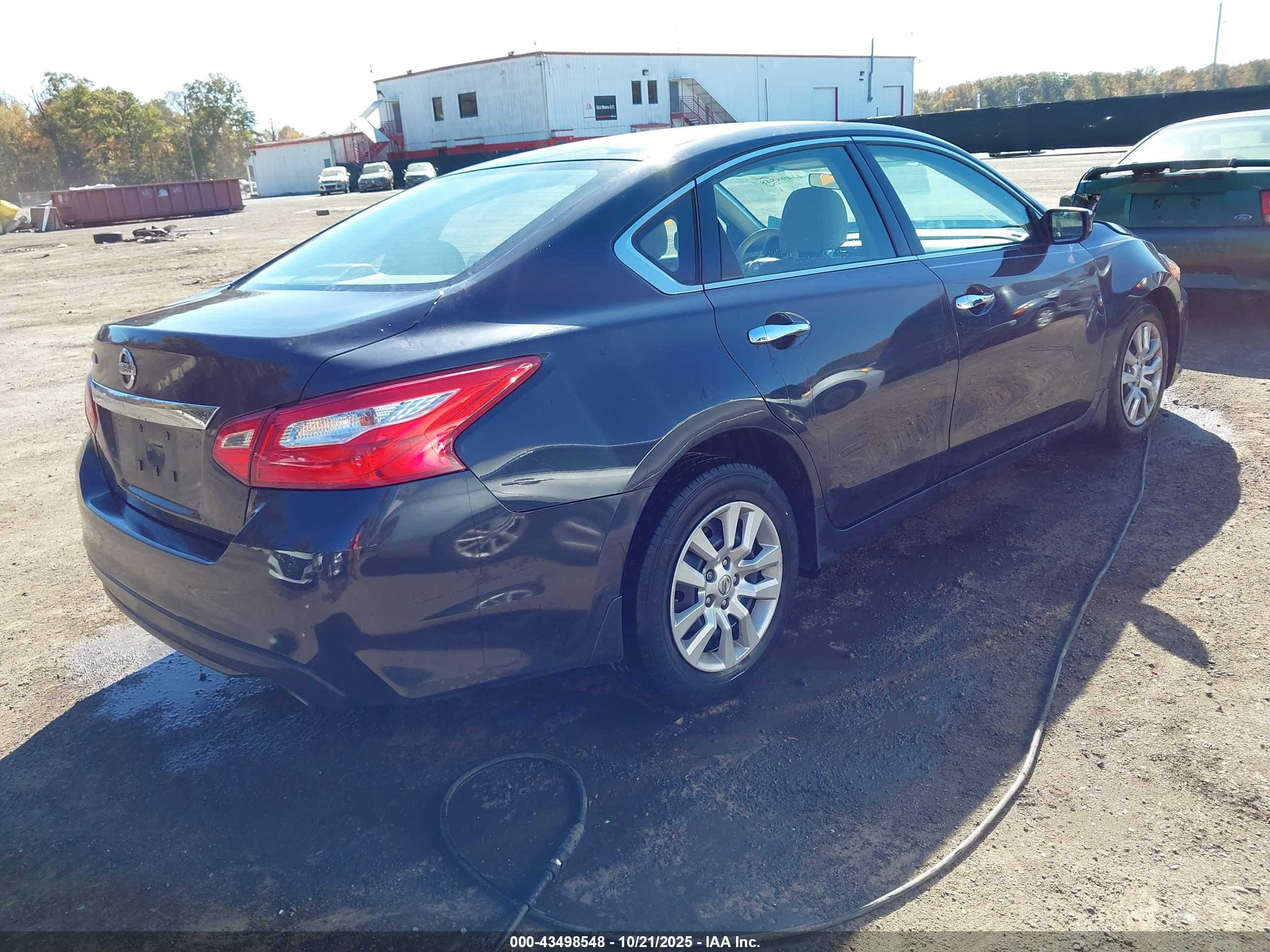 NISSAN ALTIMA image 4