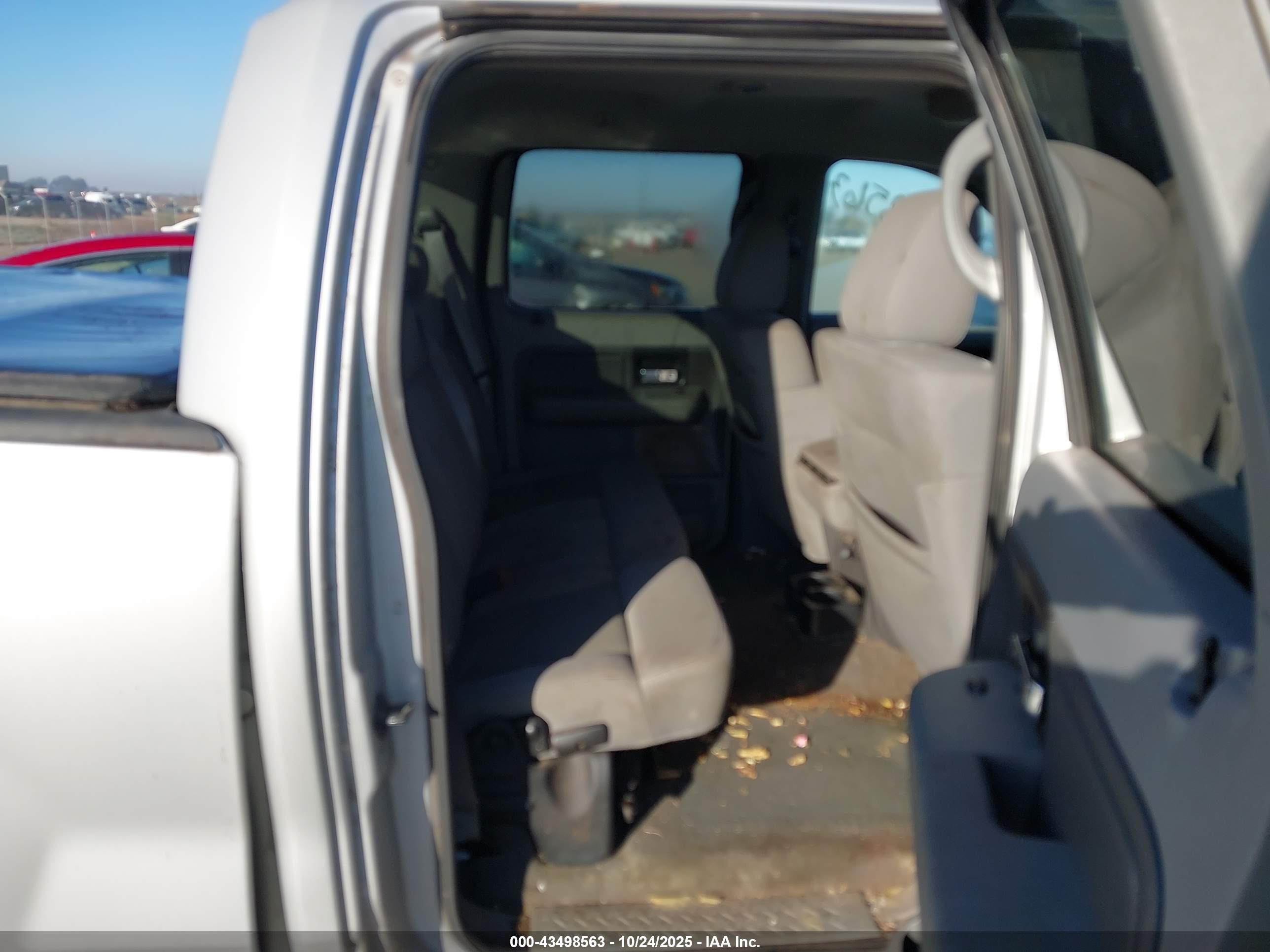 FORD F-150 image 8