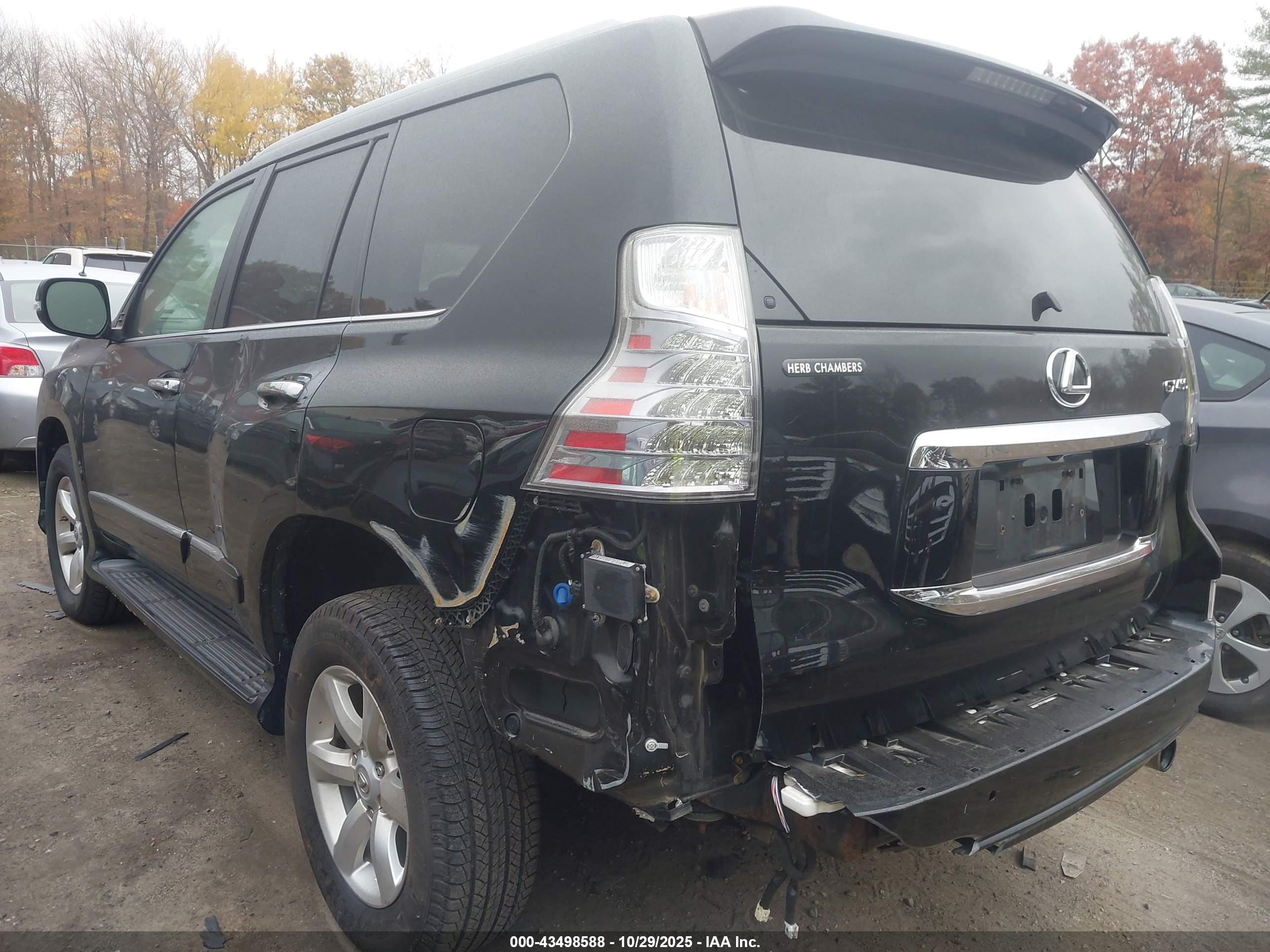 LEXUS GX image 3