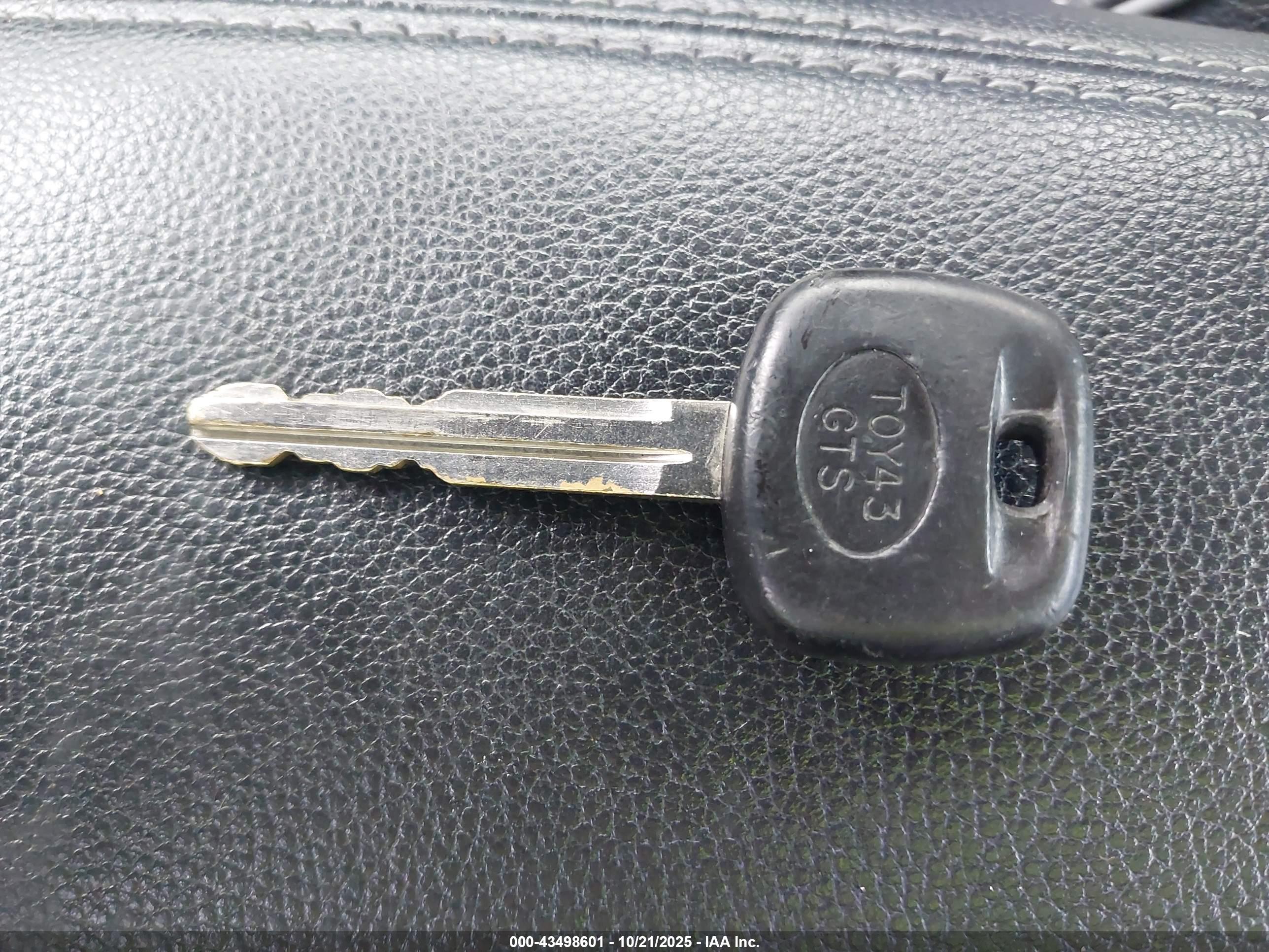 TOYOTA COROLLA image 11