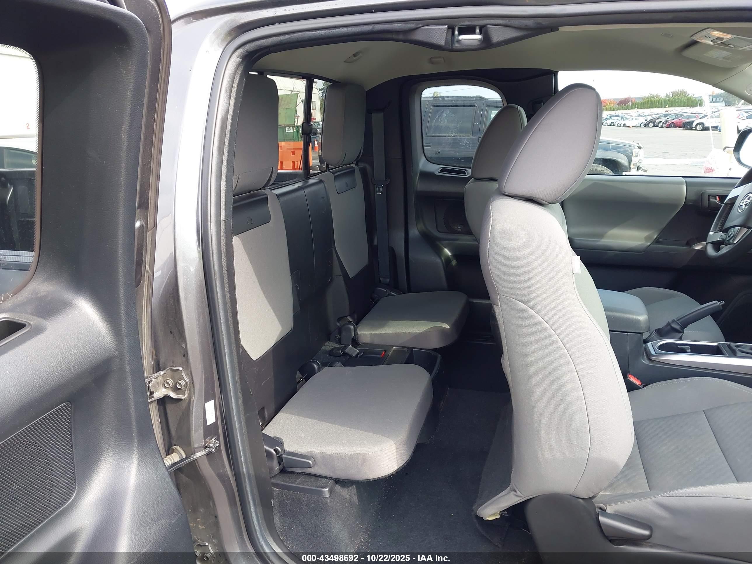TOYOTA TACOMA image 8