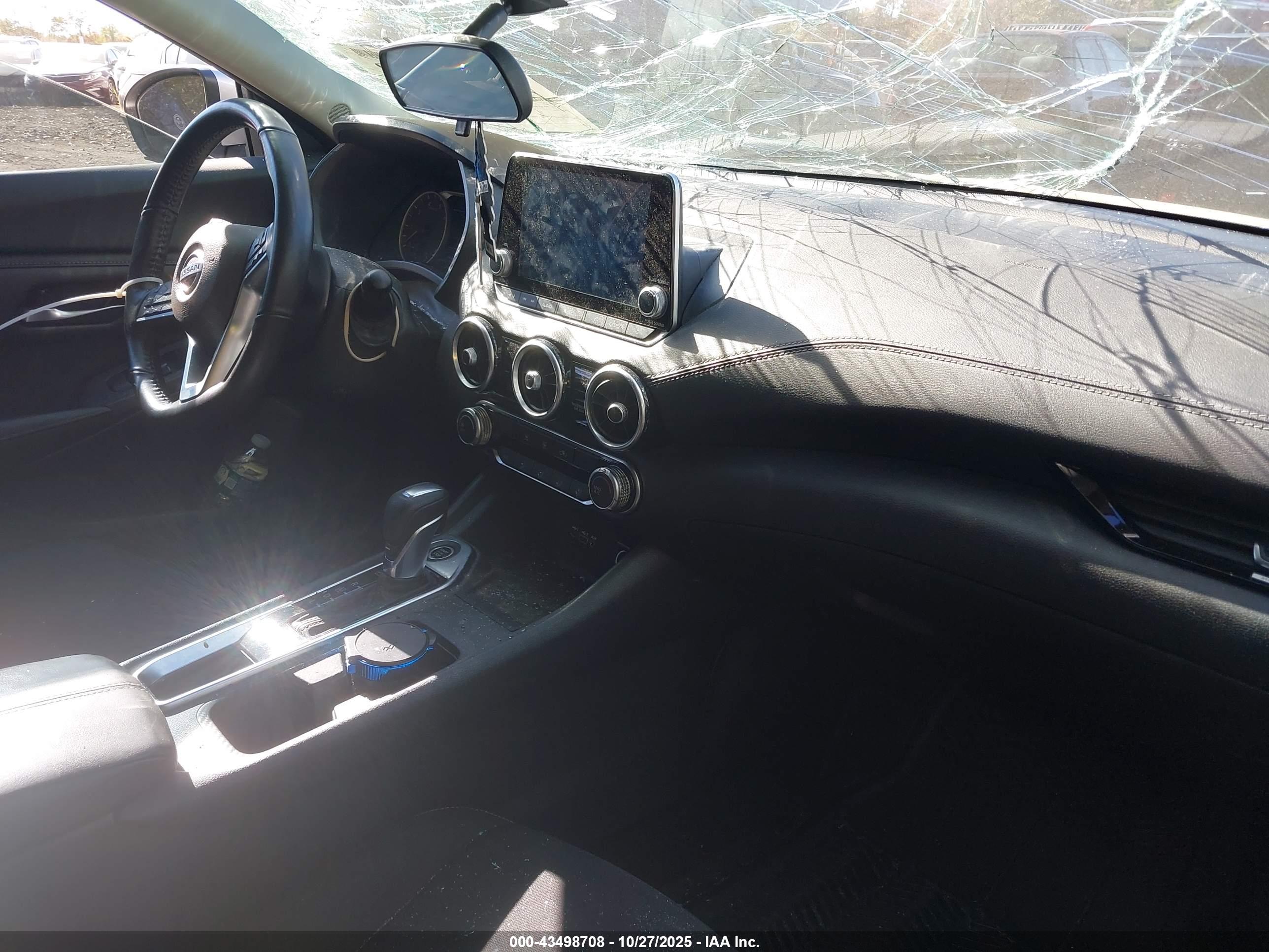 NISSAN SENTRA image 5