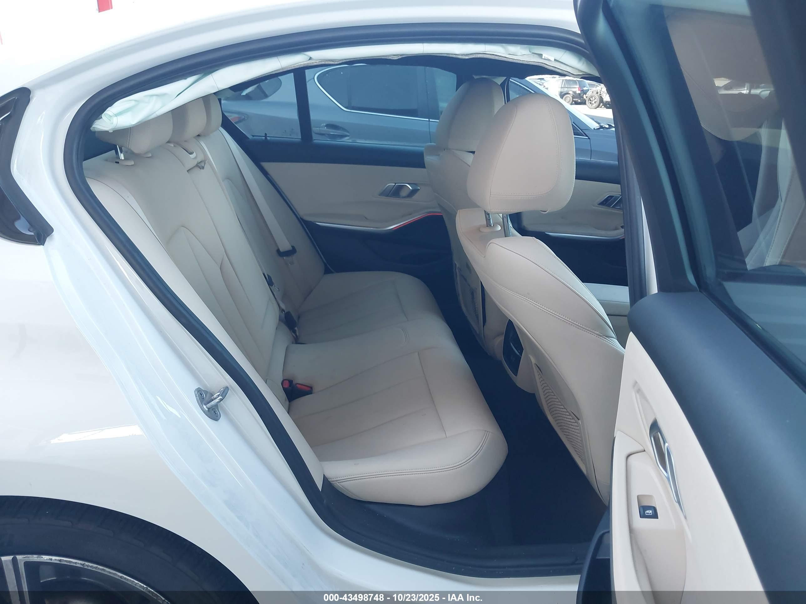 BMW 330I image 8