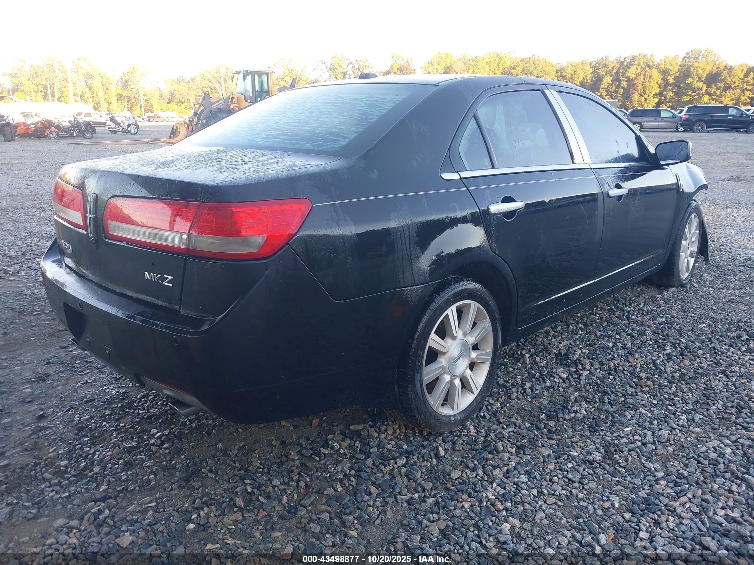 LINCOLN MKZ image 4
