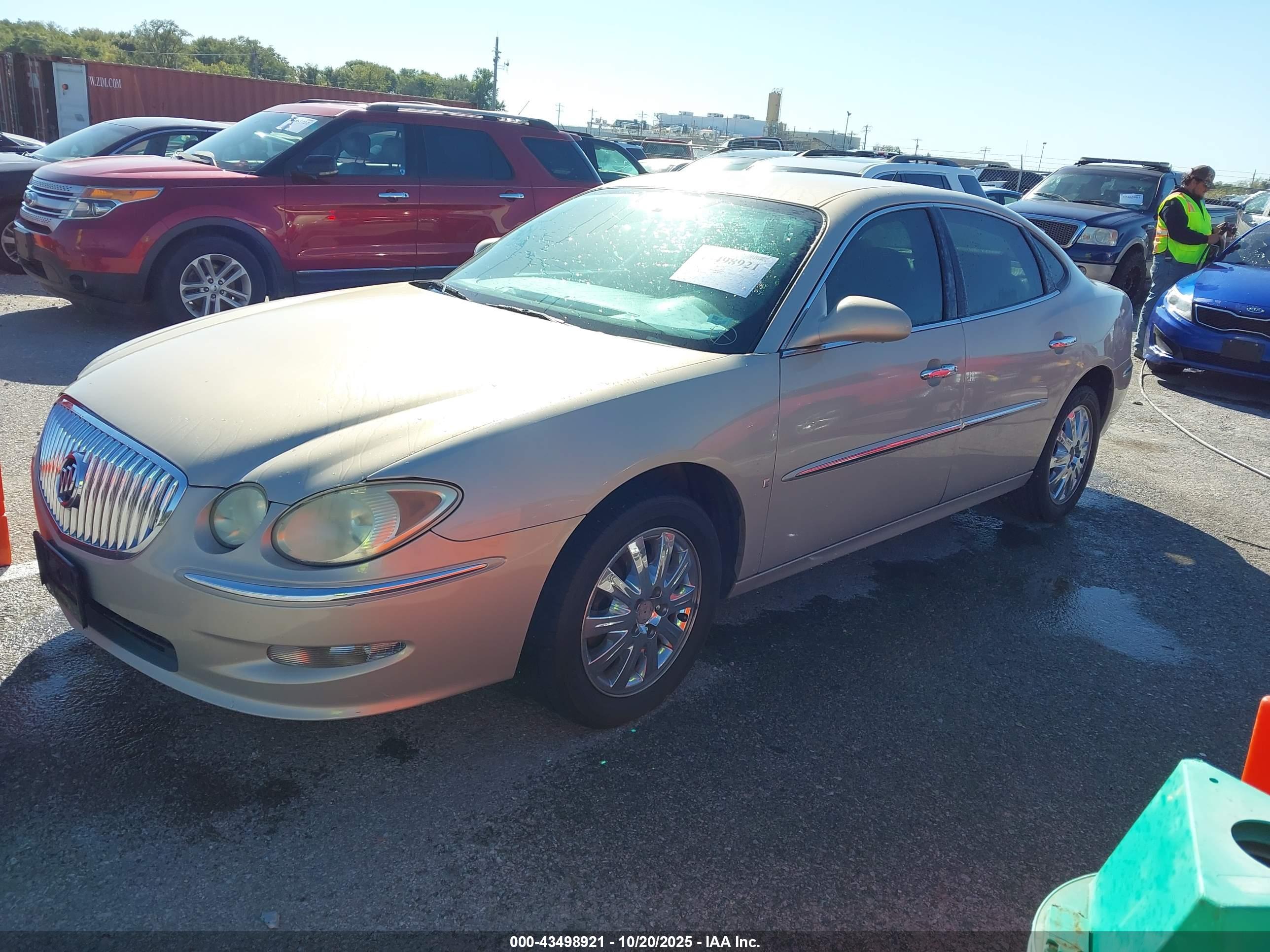 BUICK LACROSSE image 2