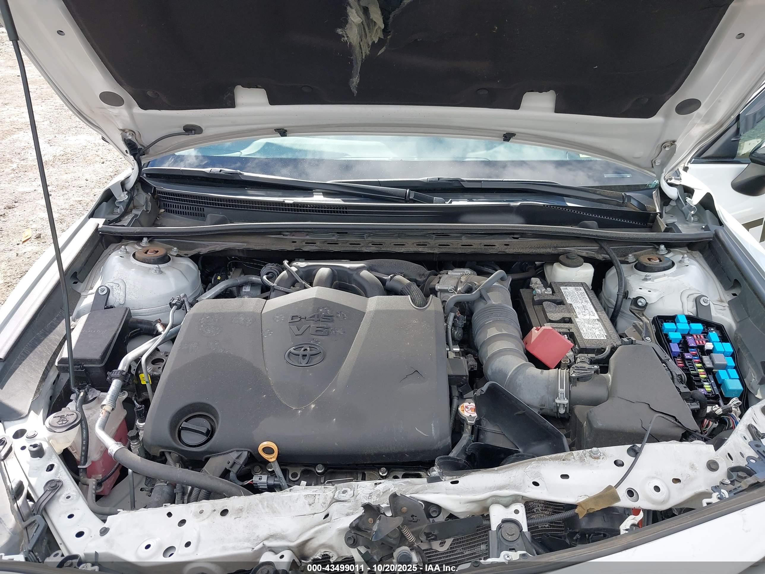 TOYOTA CAMRY image 10