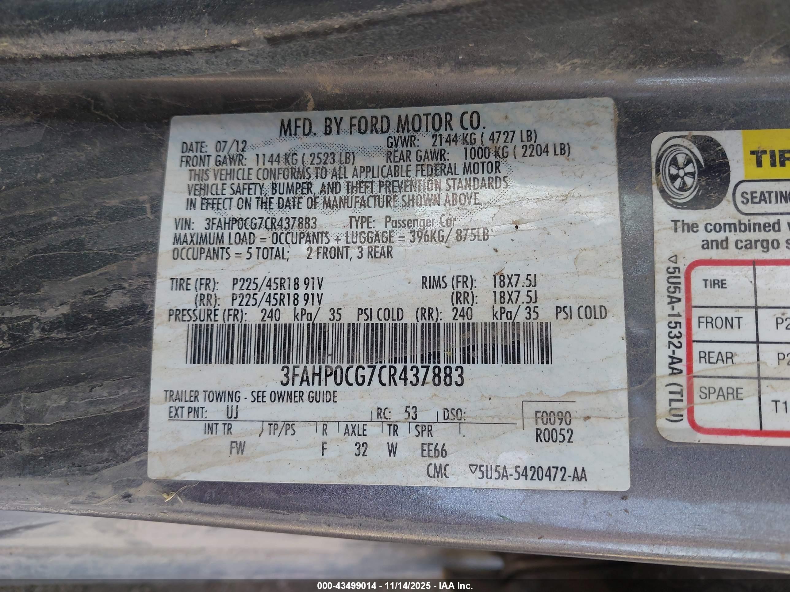 FORD FUSION image 9