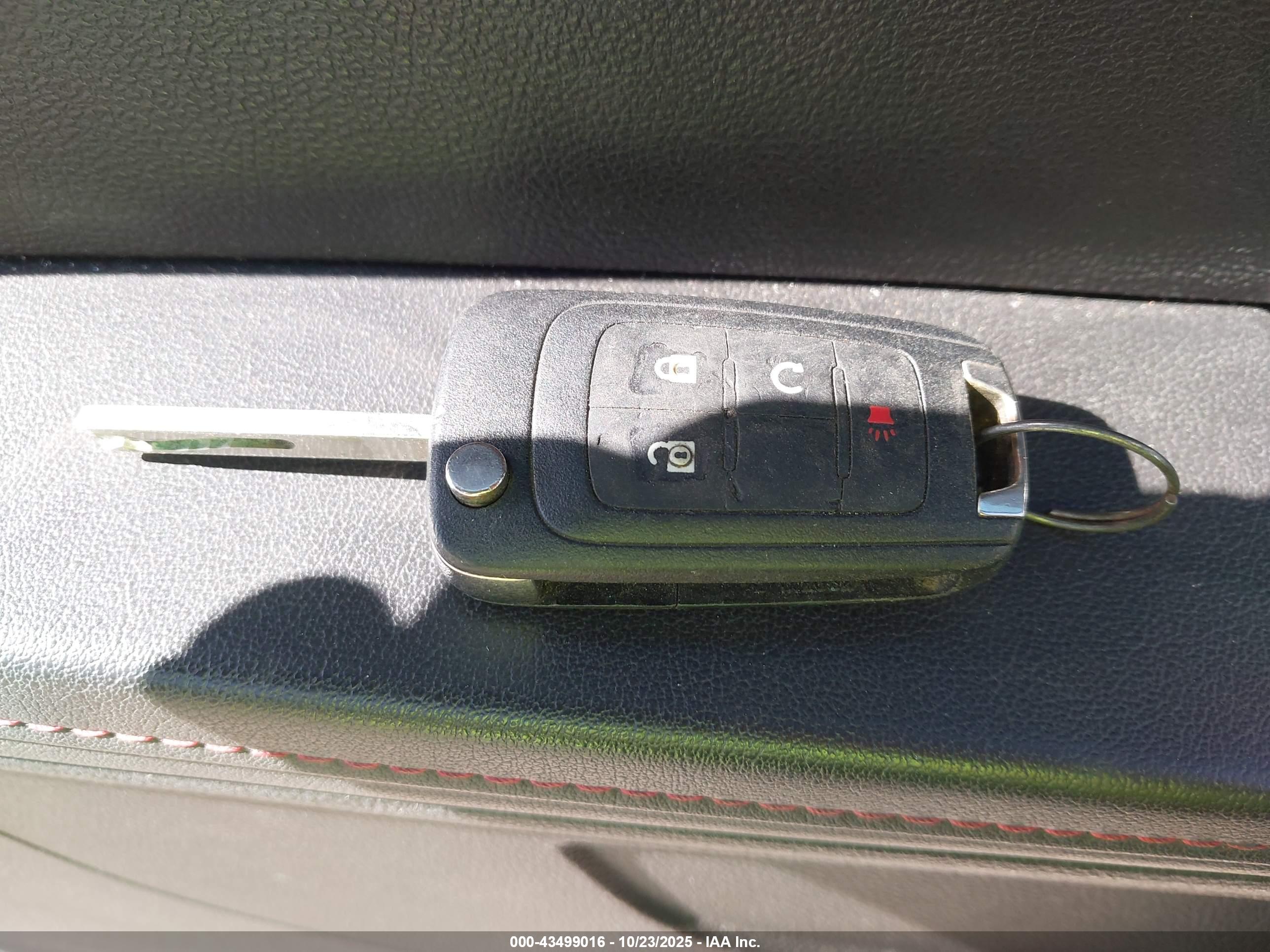 CHEVROLET EQUINOX image 11