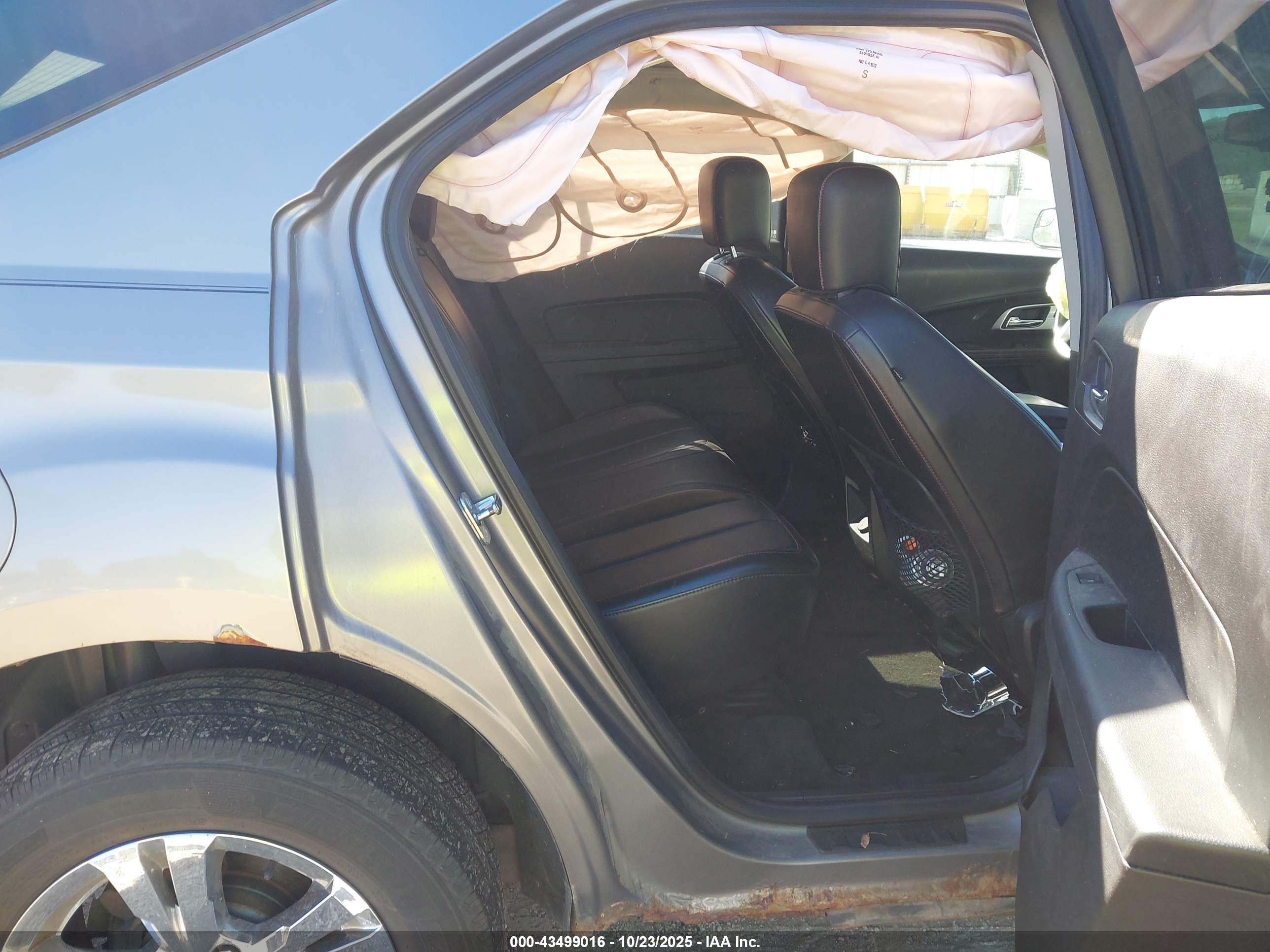 CHEVROLET EQUINOX image 8