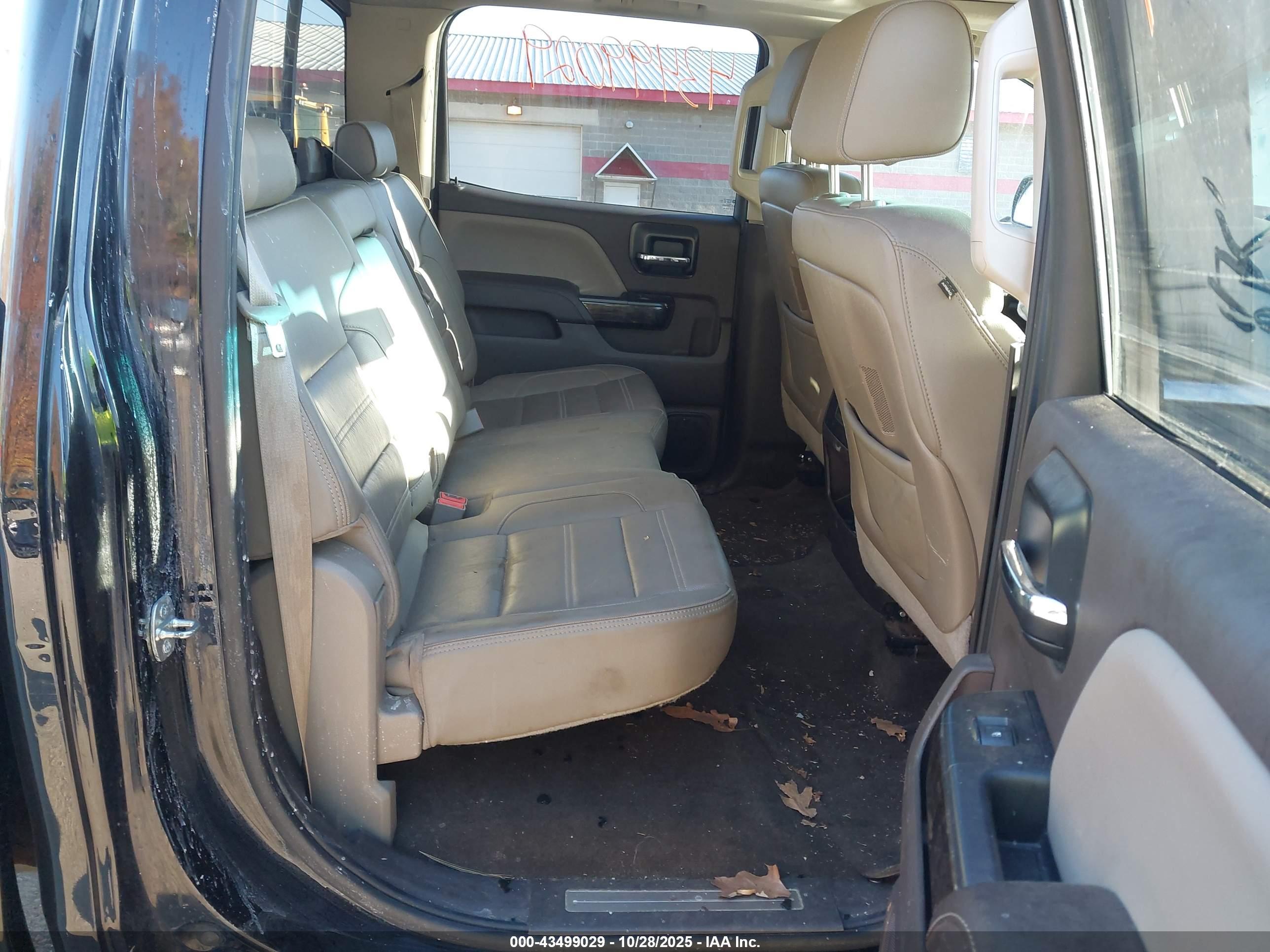 GMC SIERRA image 8