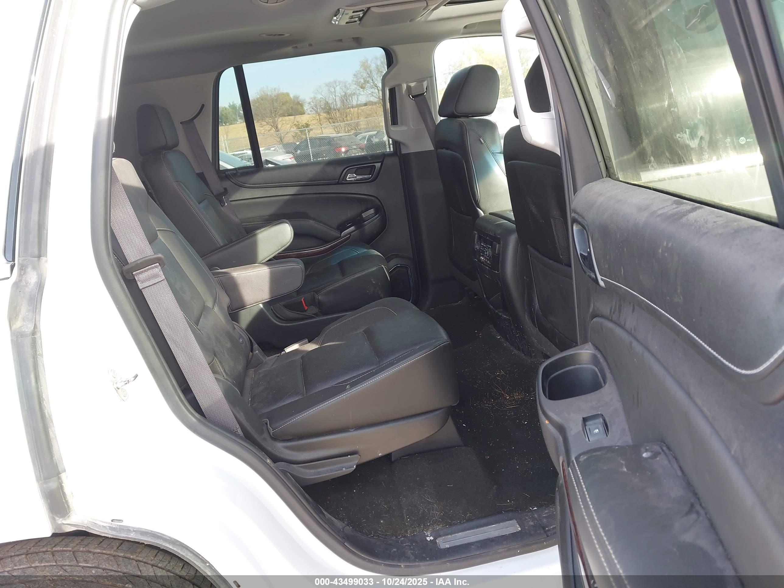 GMC YUKON image 8