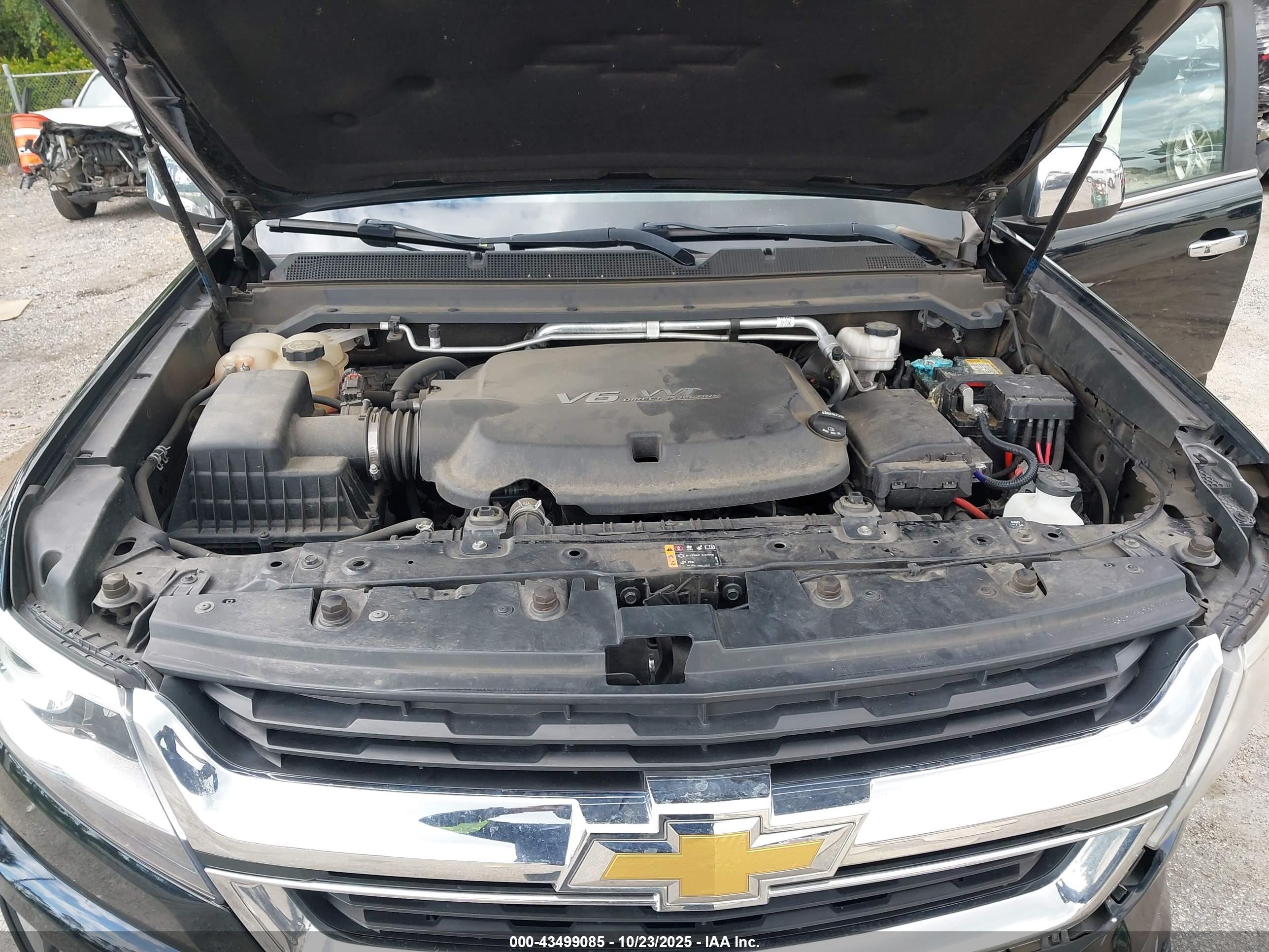 CHEVROLET COLORADO image 10