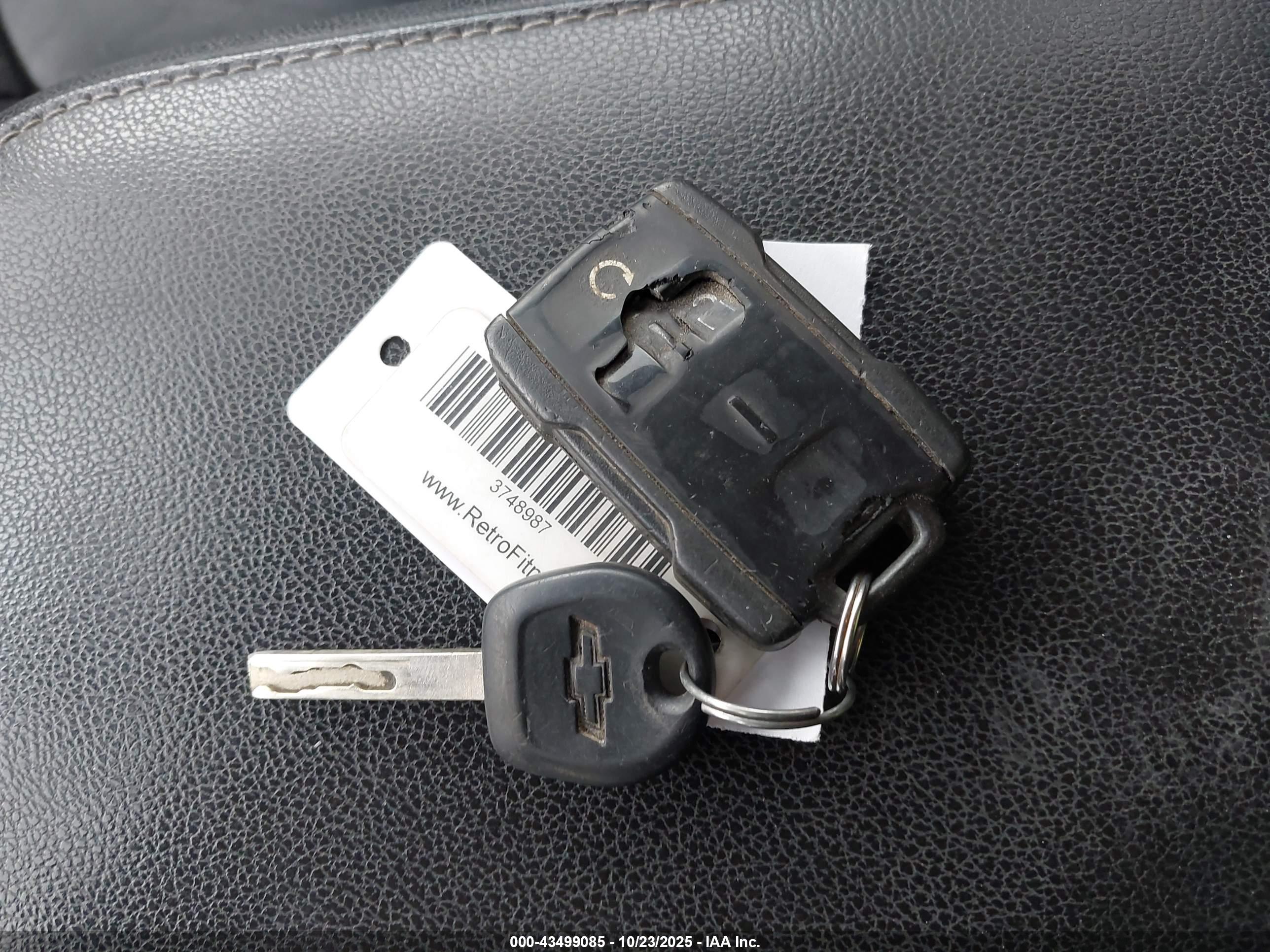 CHEVROLET COLORADO image 11