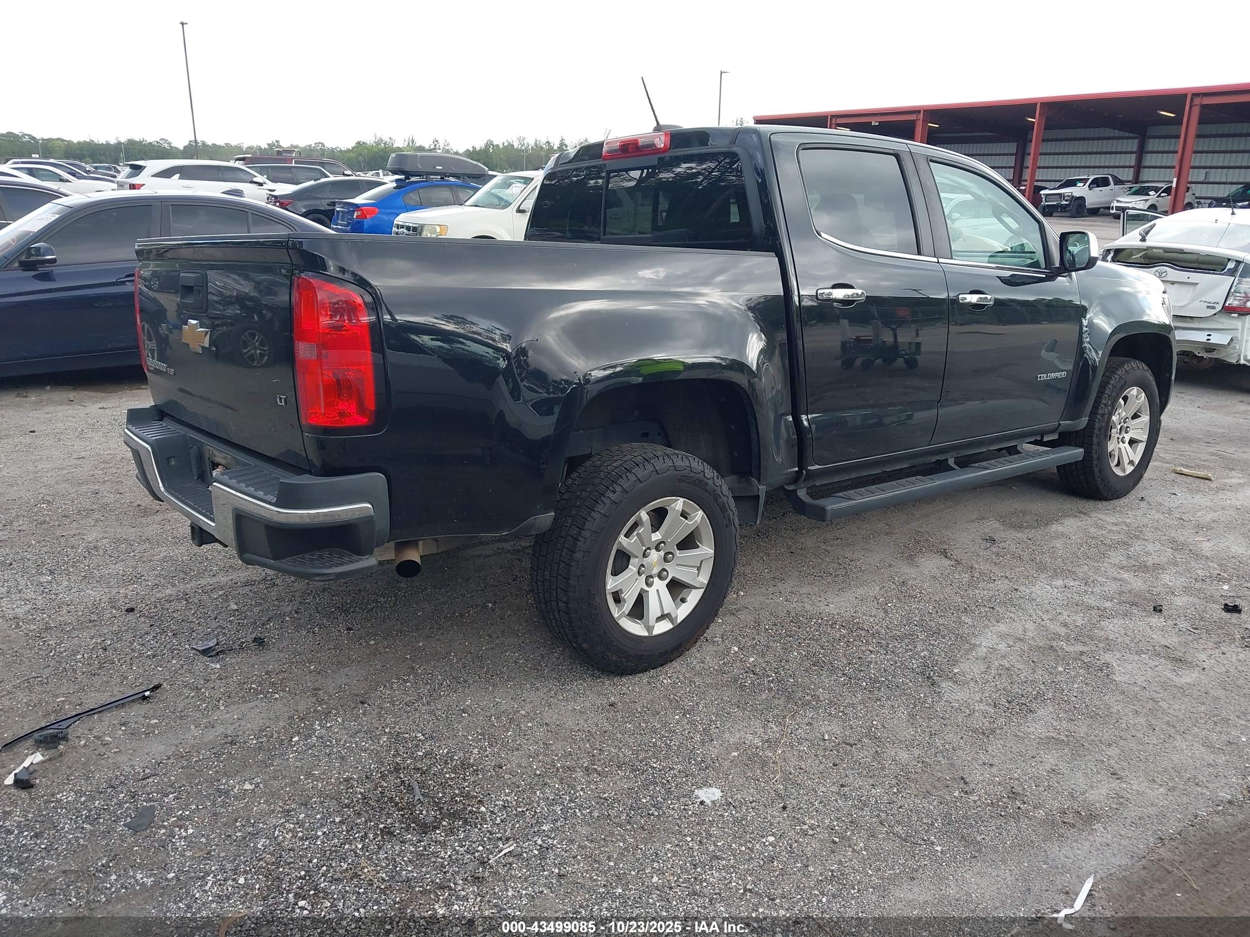 CHEVROLET COLORADO image 4