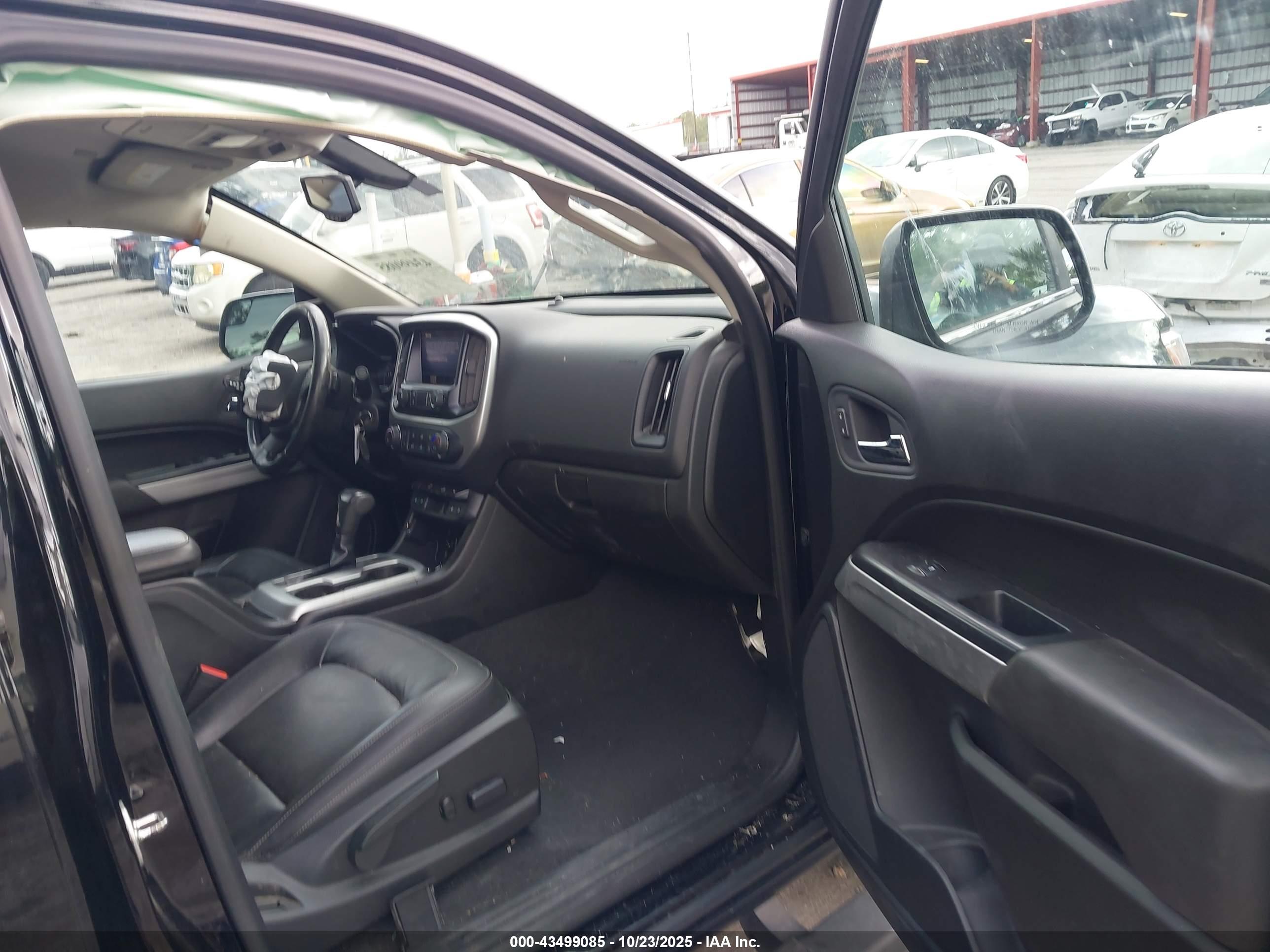 CHEVROLET COLORADO image 5