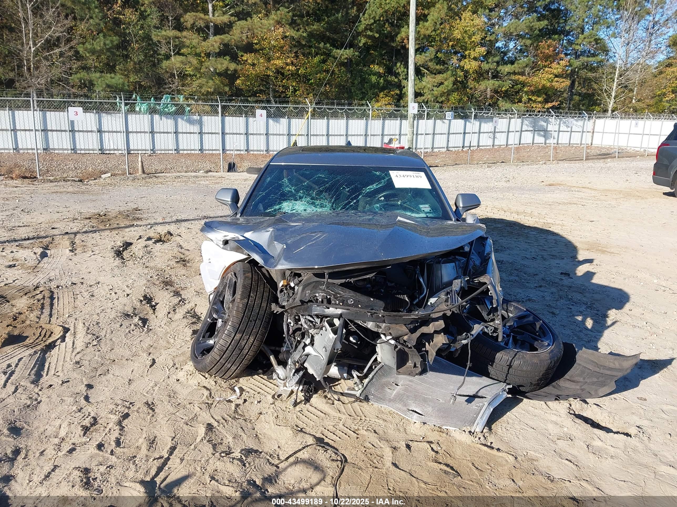 CHEVROLET CAMARO image 6