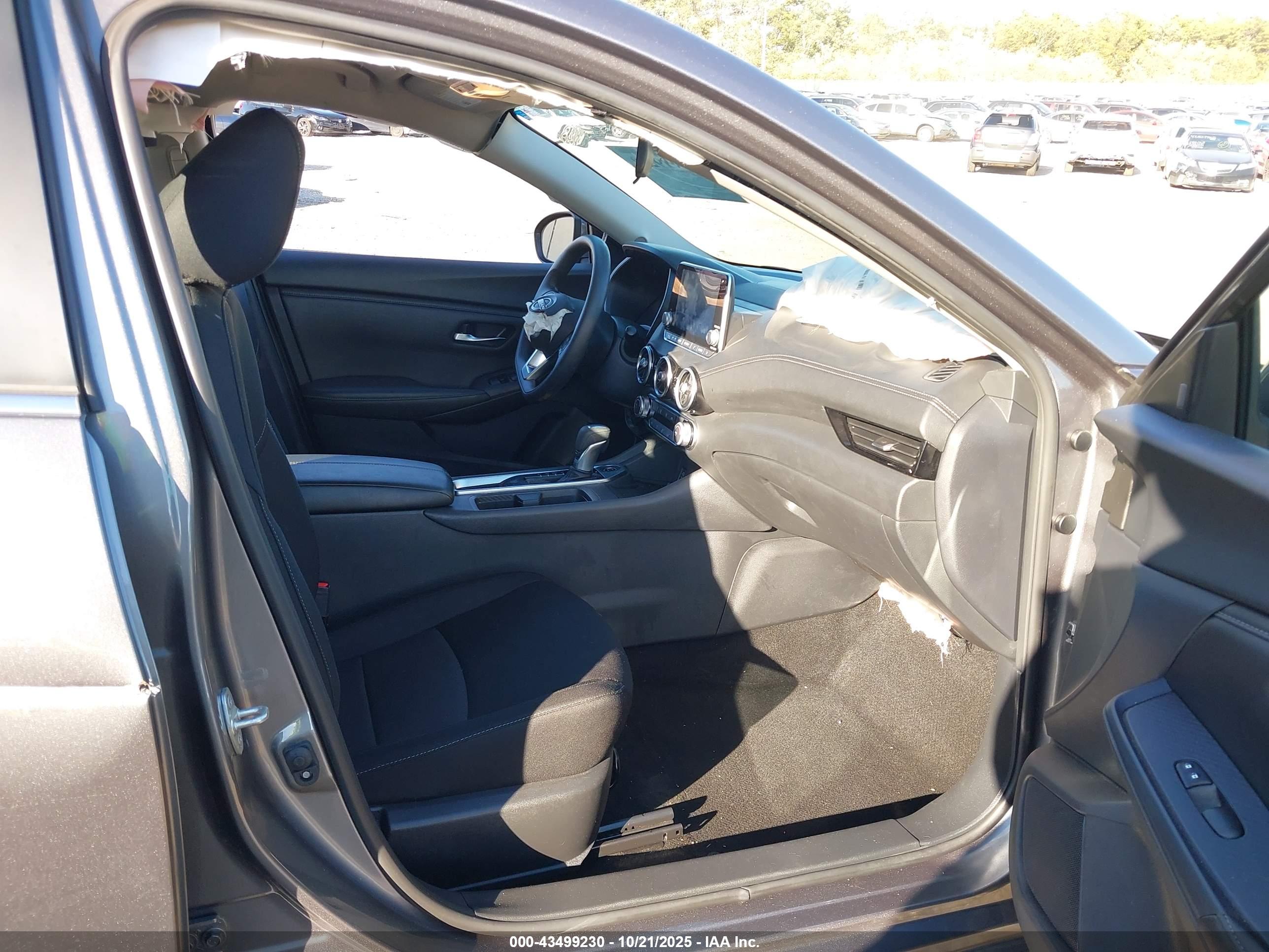 NISSAN SENTRA image 5