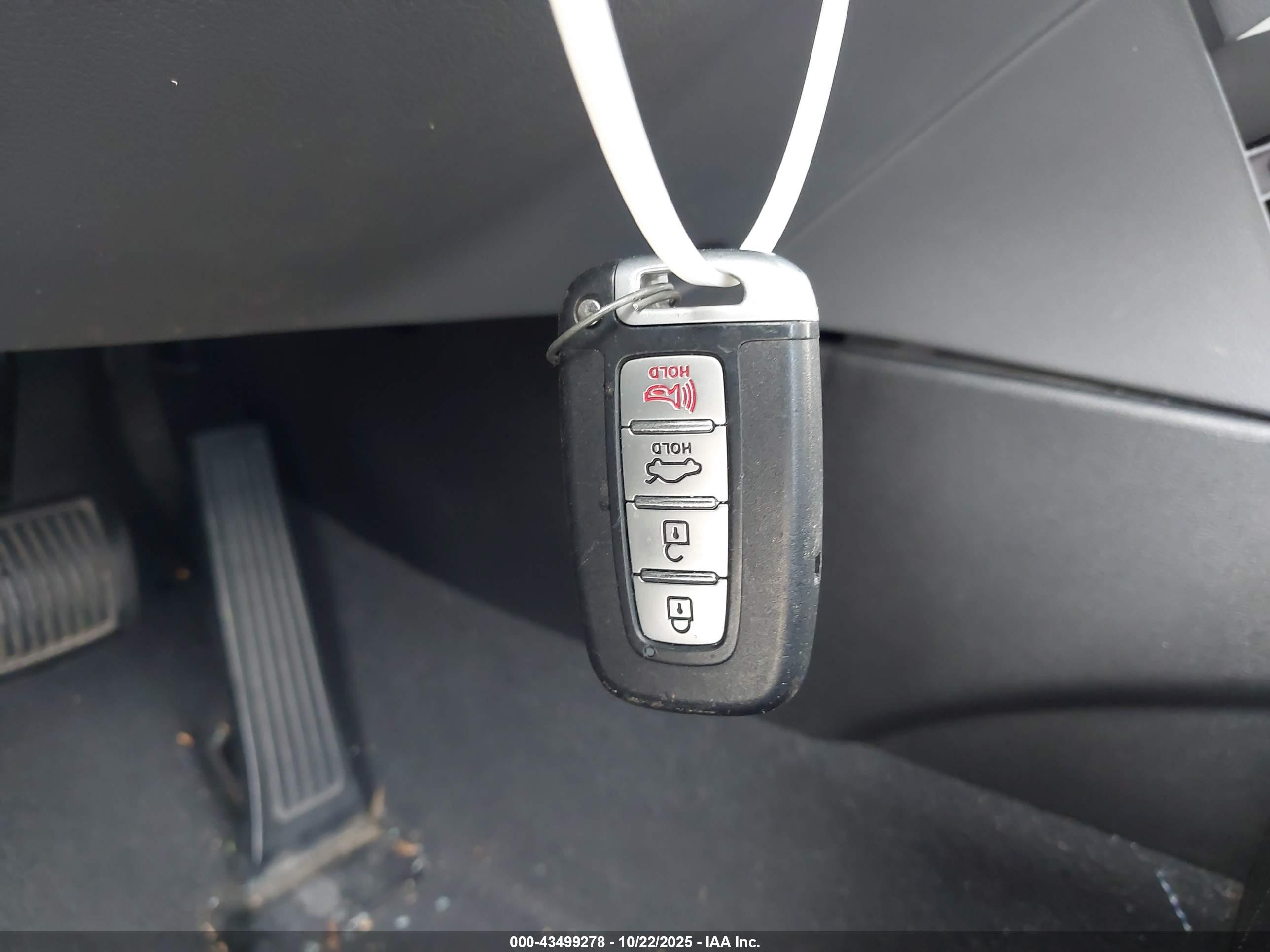 HYUNDAI SONATA image 11