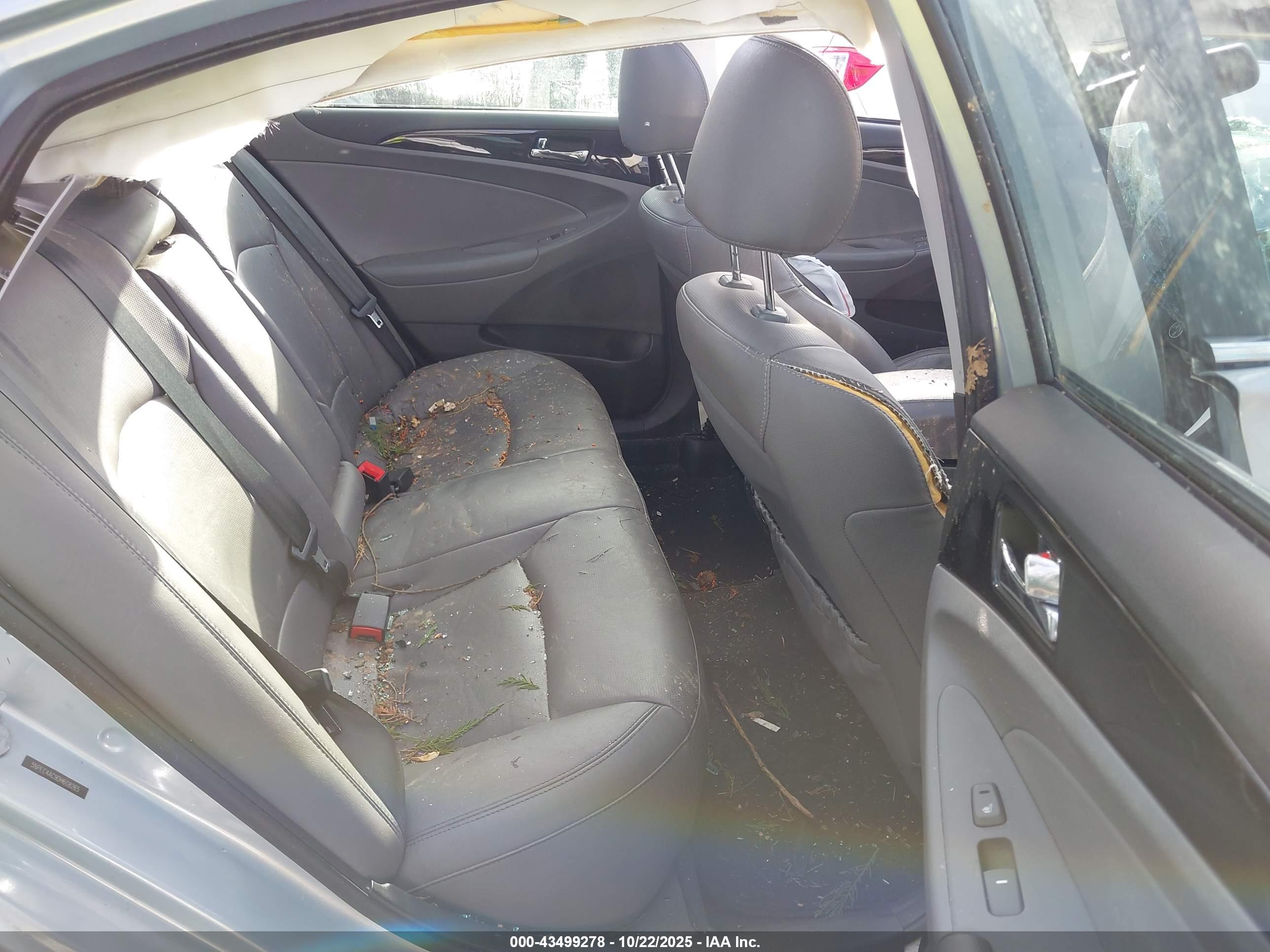 HYUNDAI SONATA image 8
