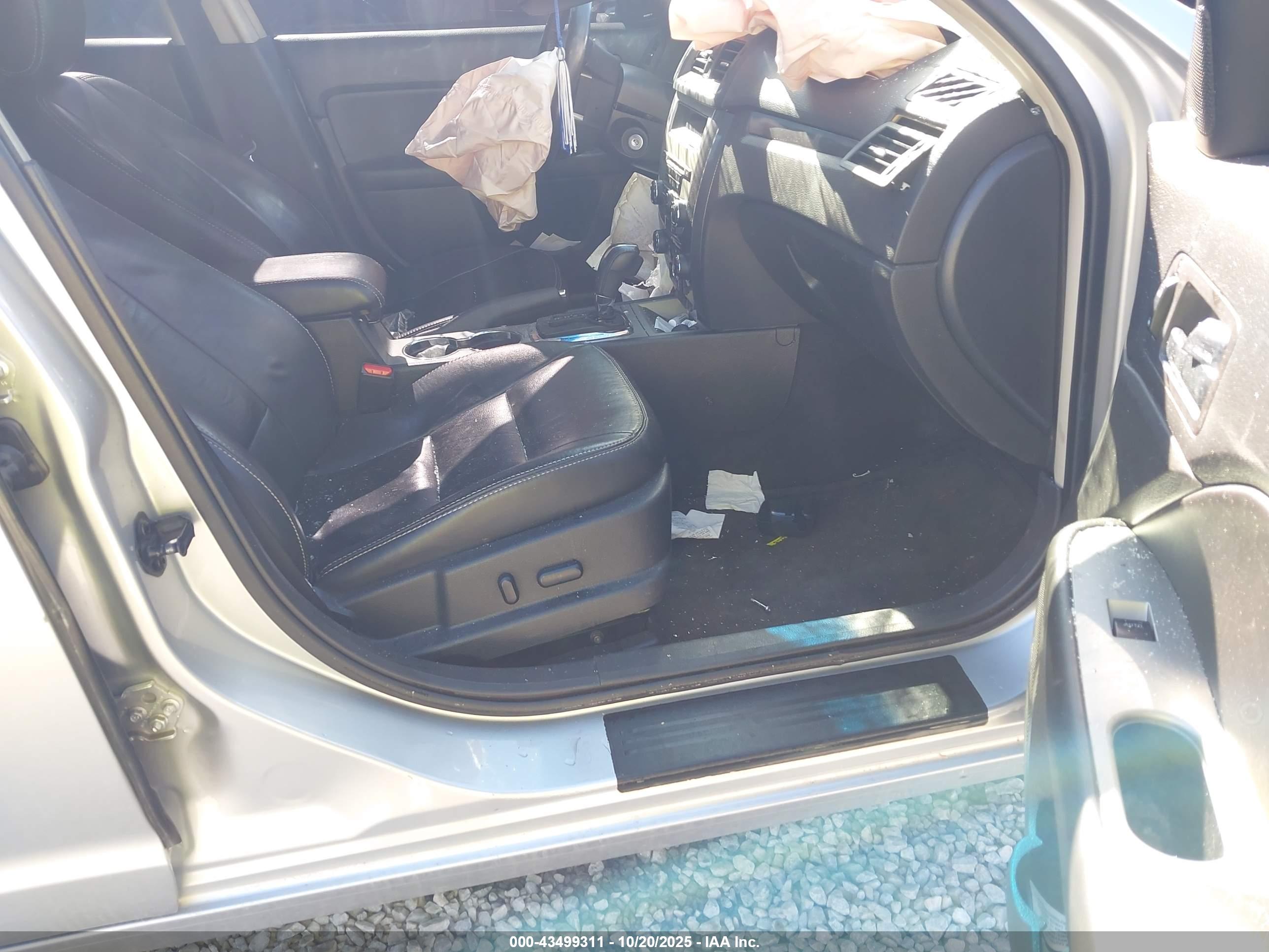 FORD FUSION image 5