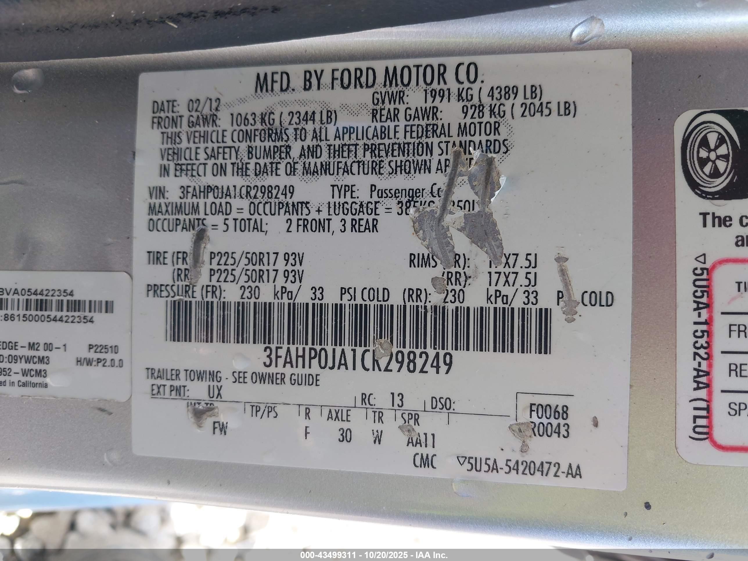FORD FUSION image 9