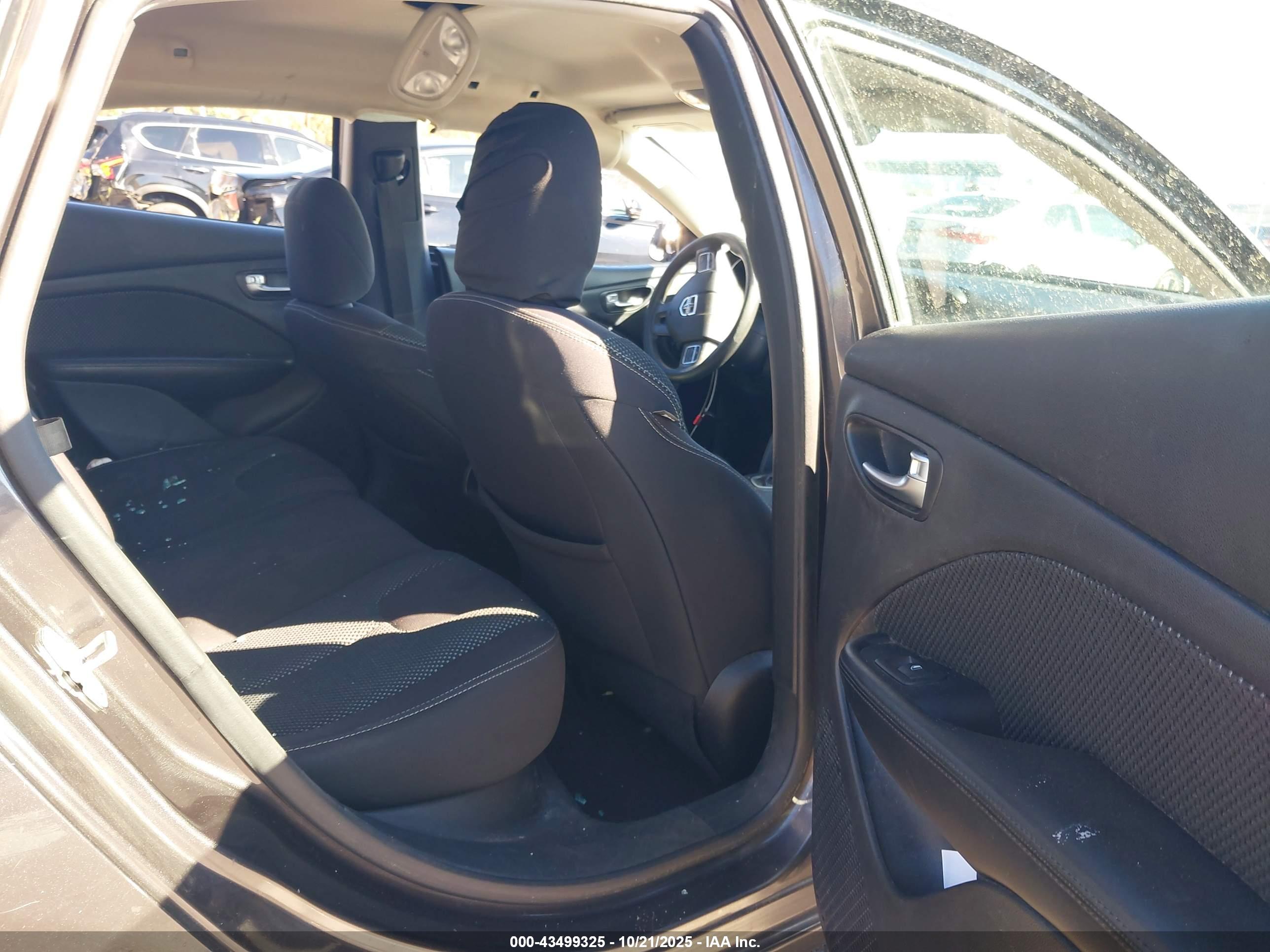 DODGE DART image 8