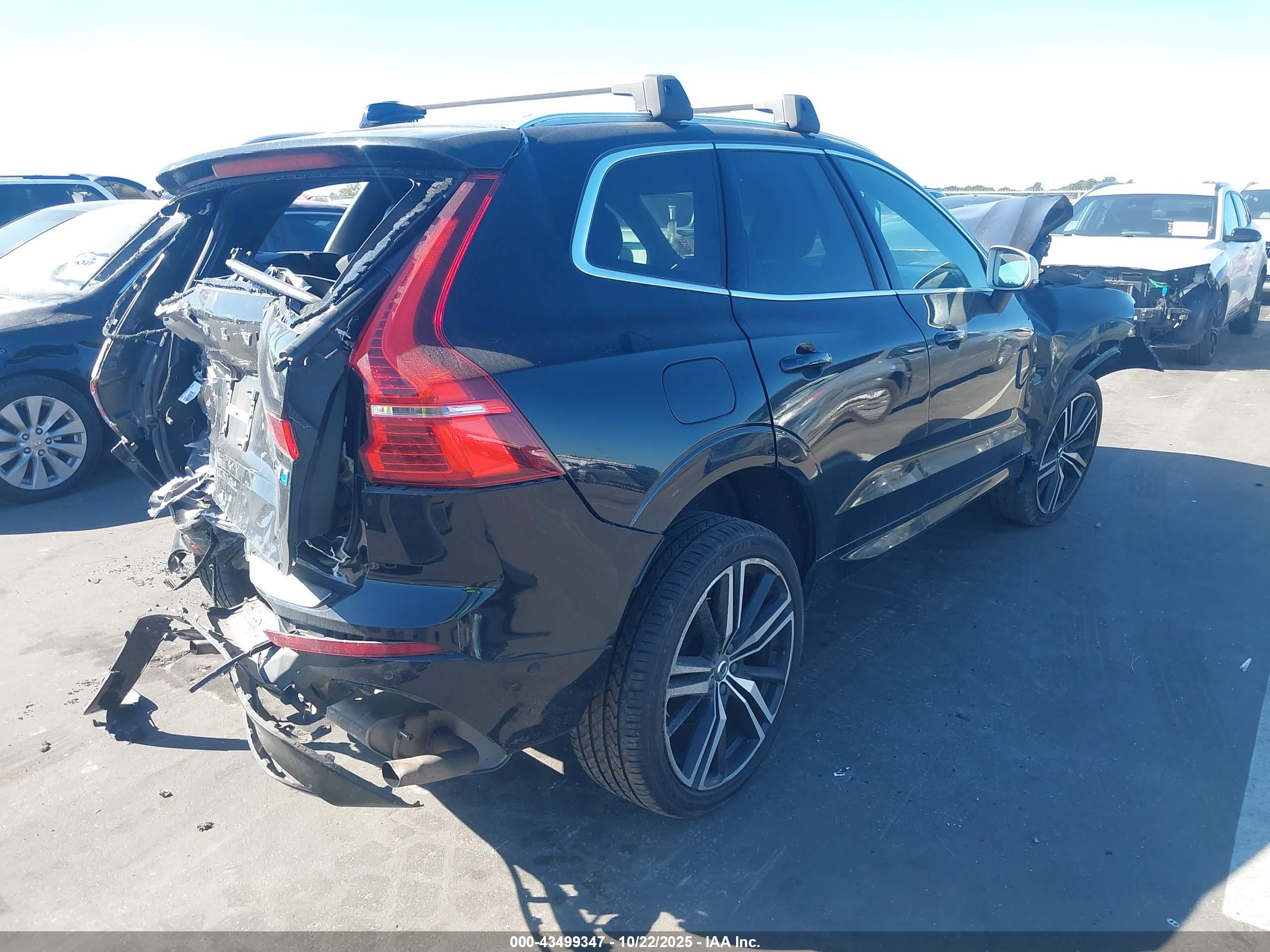 VOLVO XC60 image 4