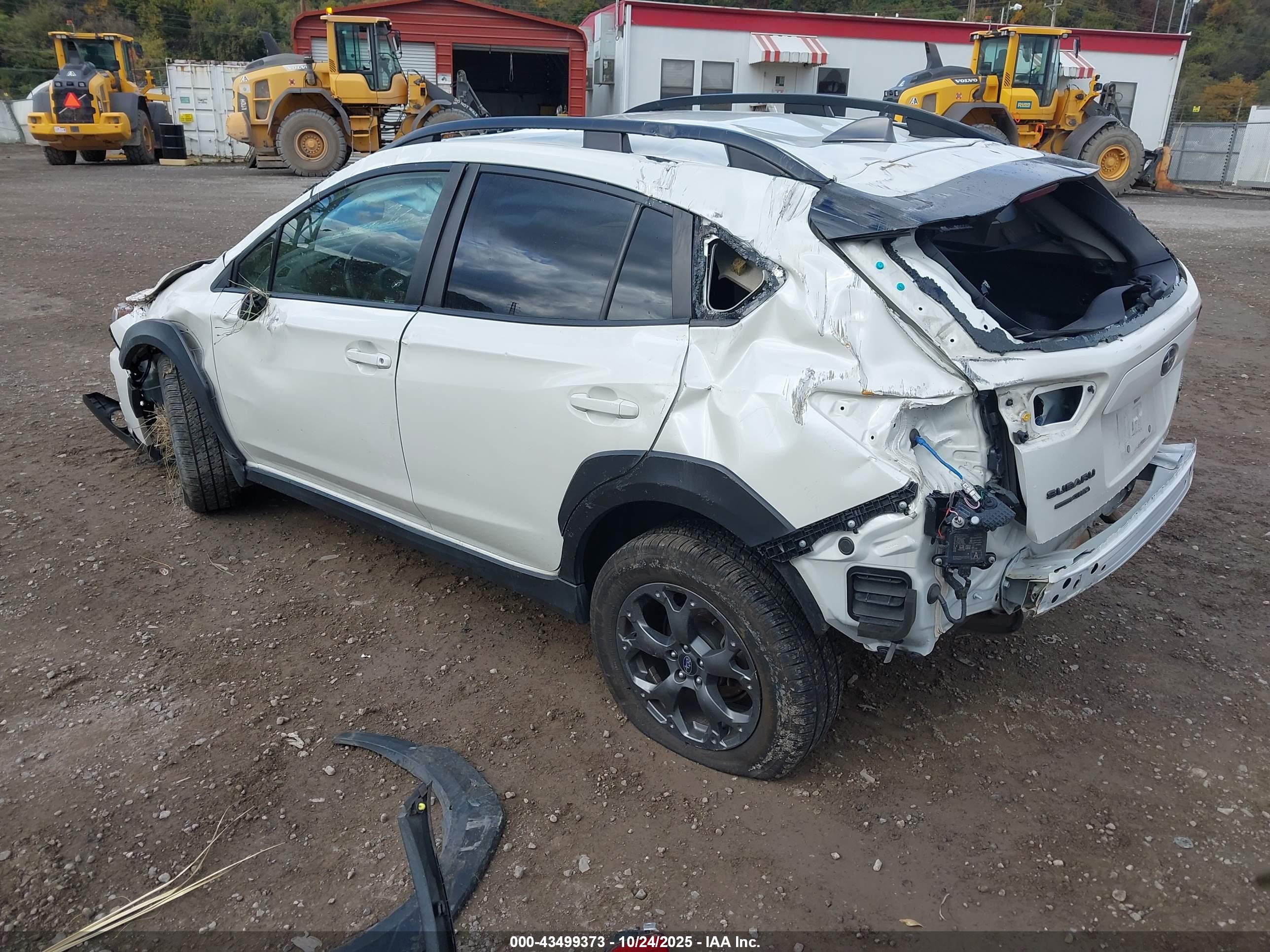 SUBARU CROSSTREK image 3