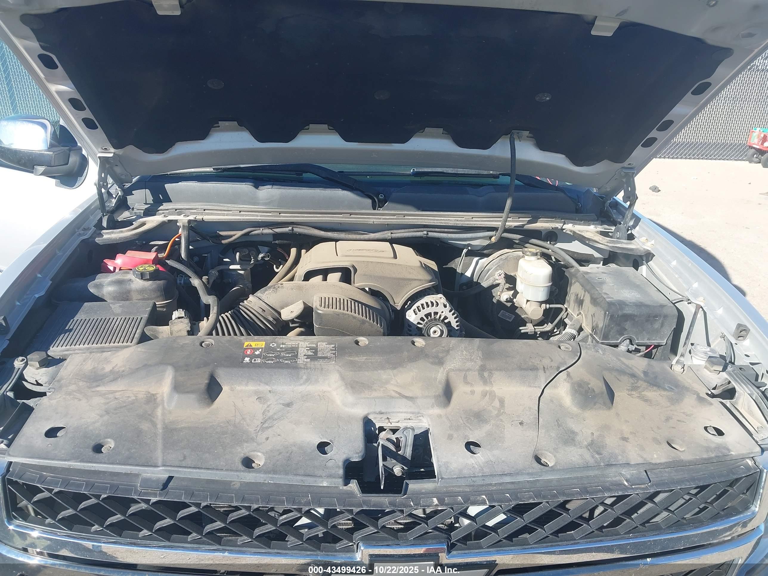 CHEVROLET SILVERADO image 10