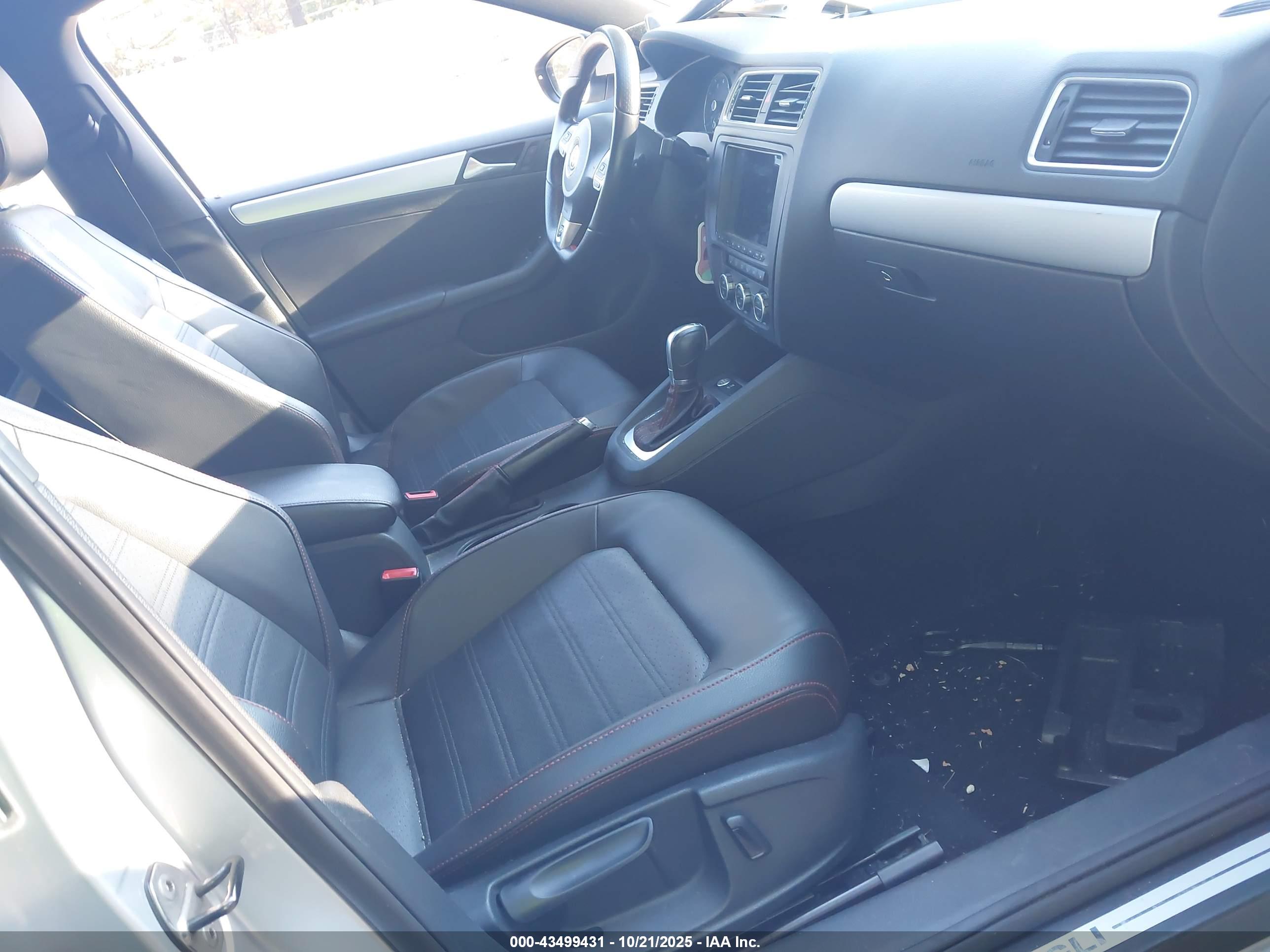 VOLKSWAGEN JETTA image 5