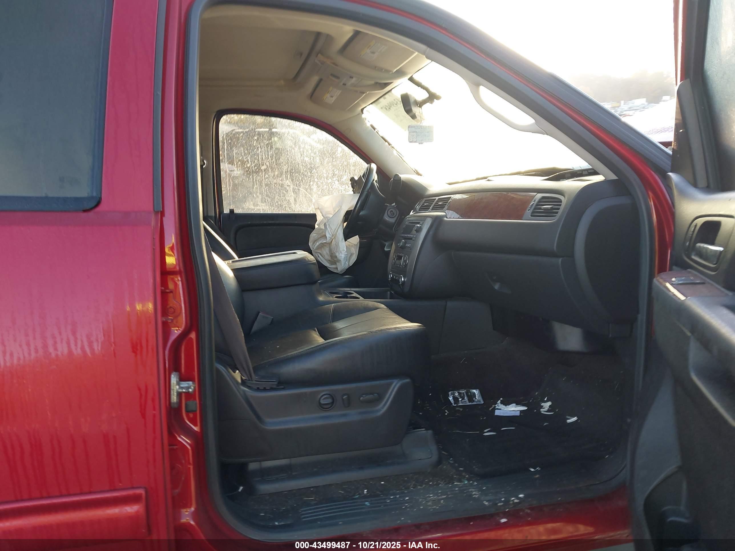 GMC YUKON image 5