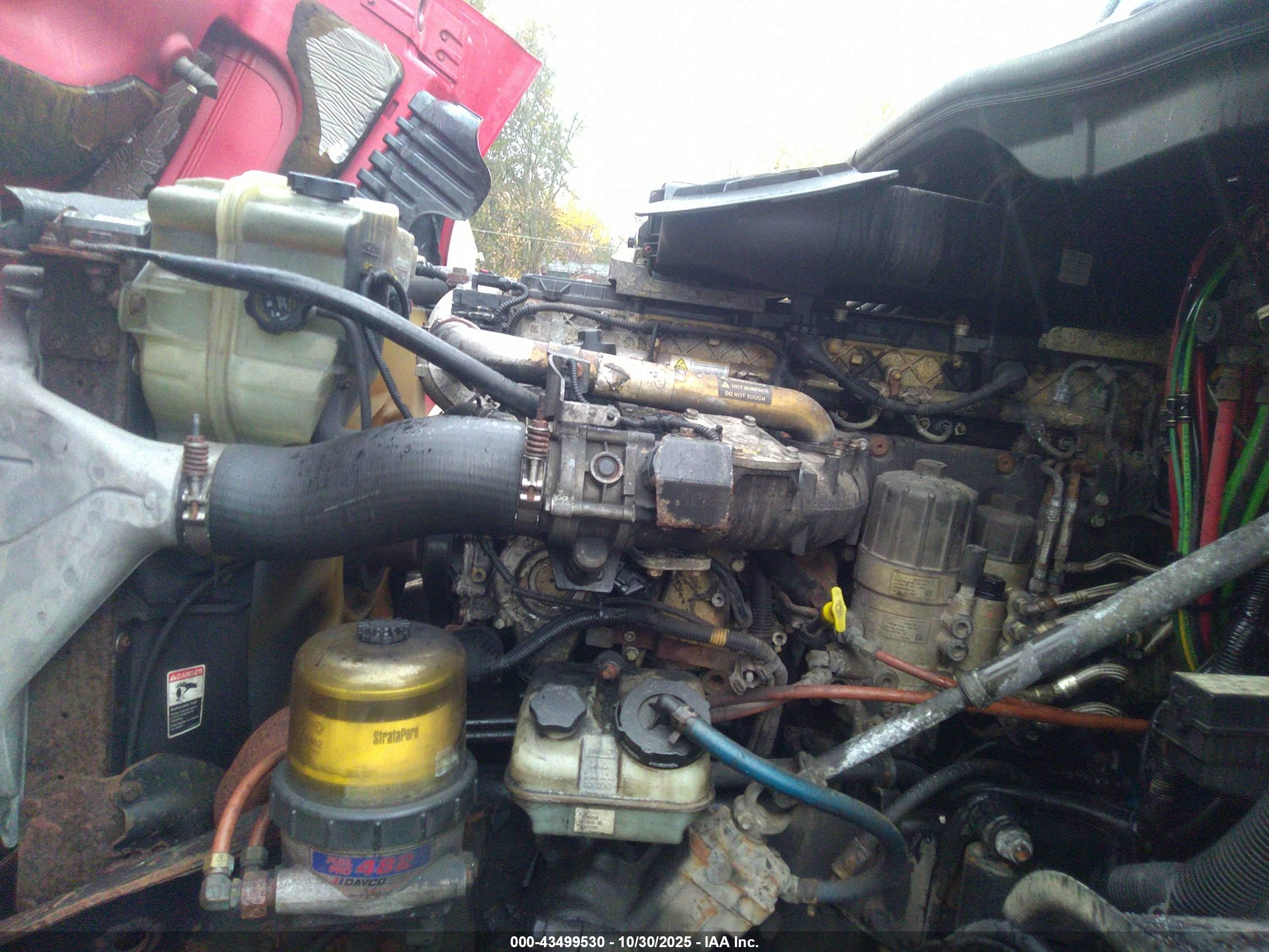 FREIGHTLINER CASCADIA image 10