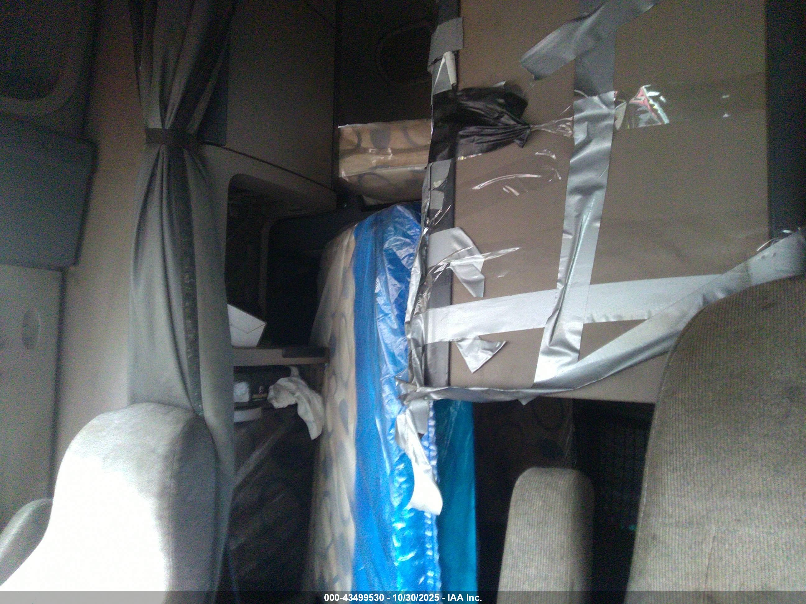 FREIGHTLINER CASCADIA image 7